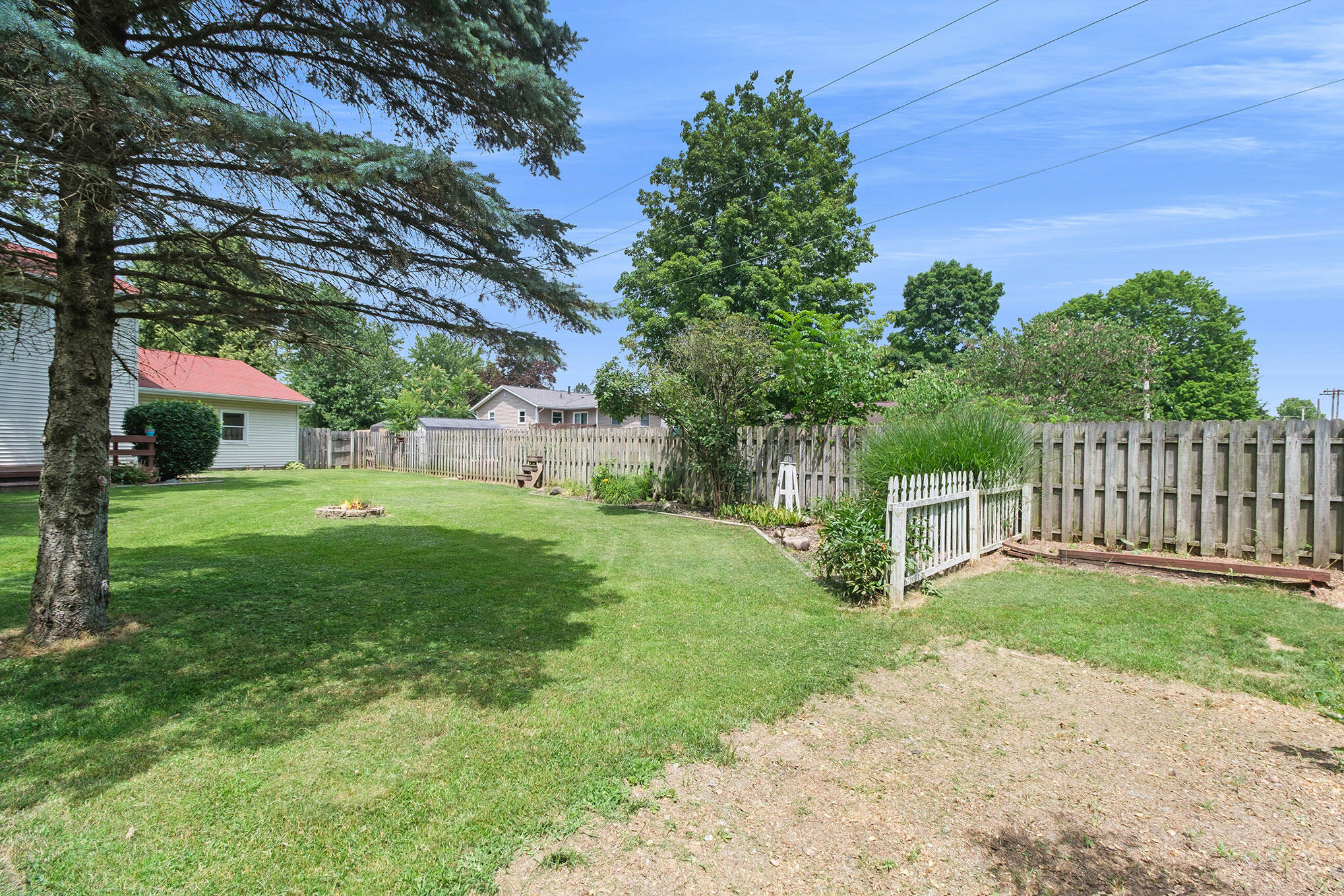 601 W George Court