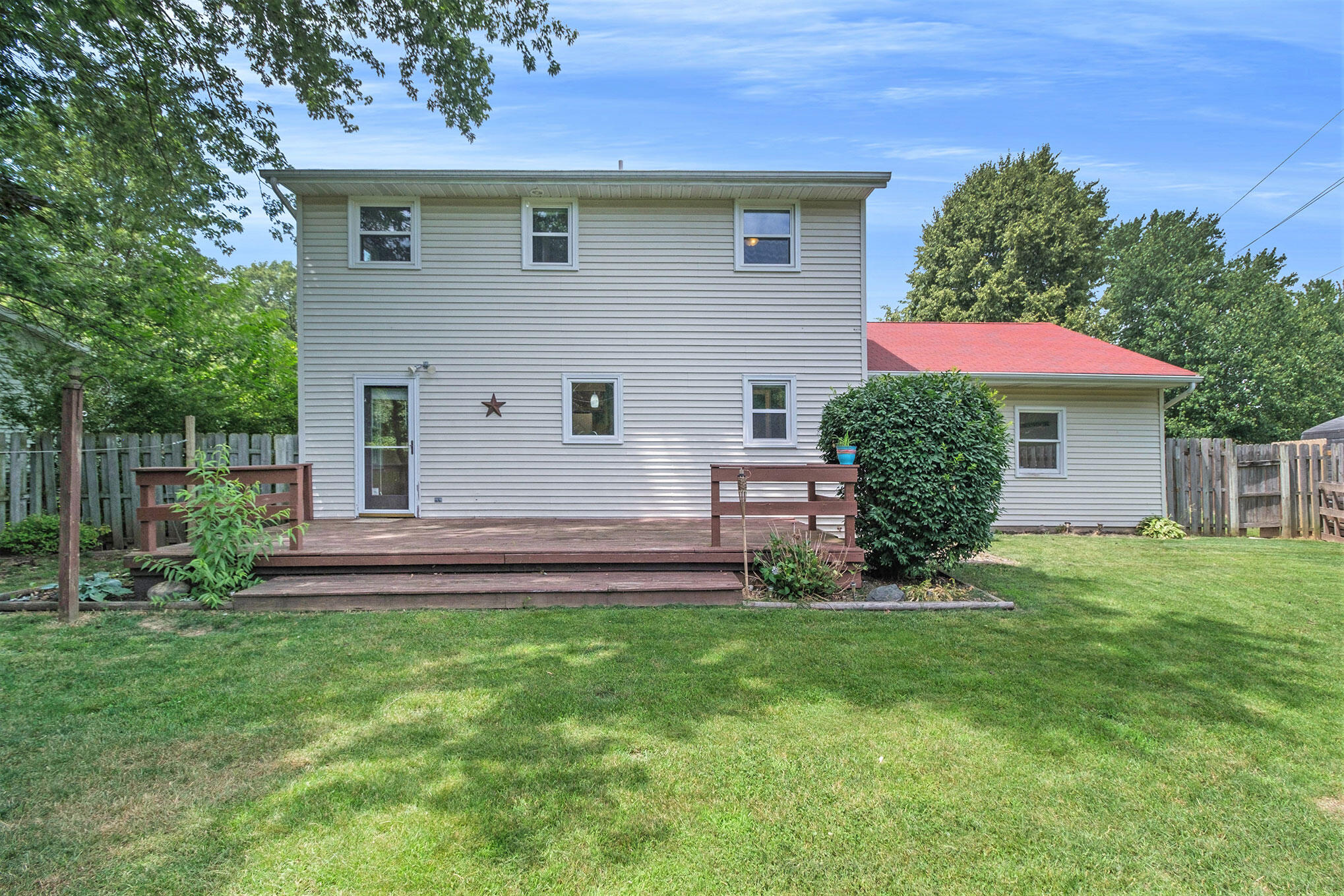 601 W George Court