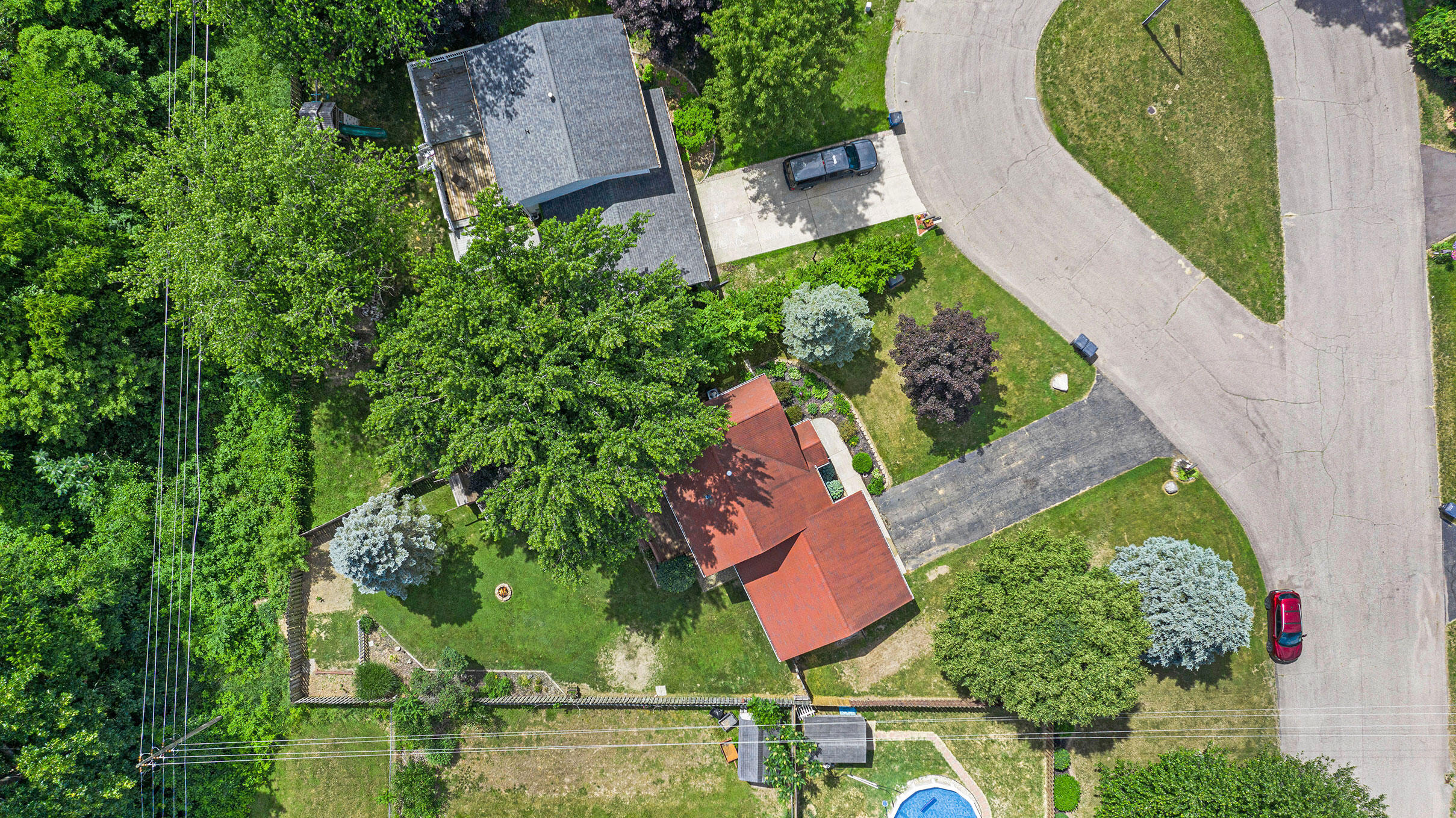 601 W George Court
