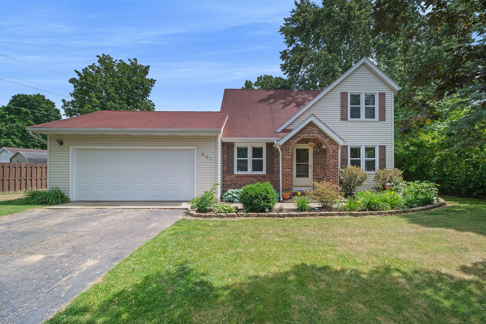 601 W George Court