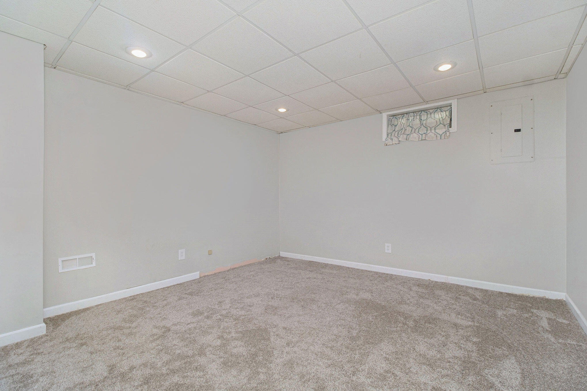 601 W George Court