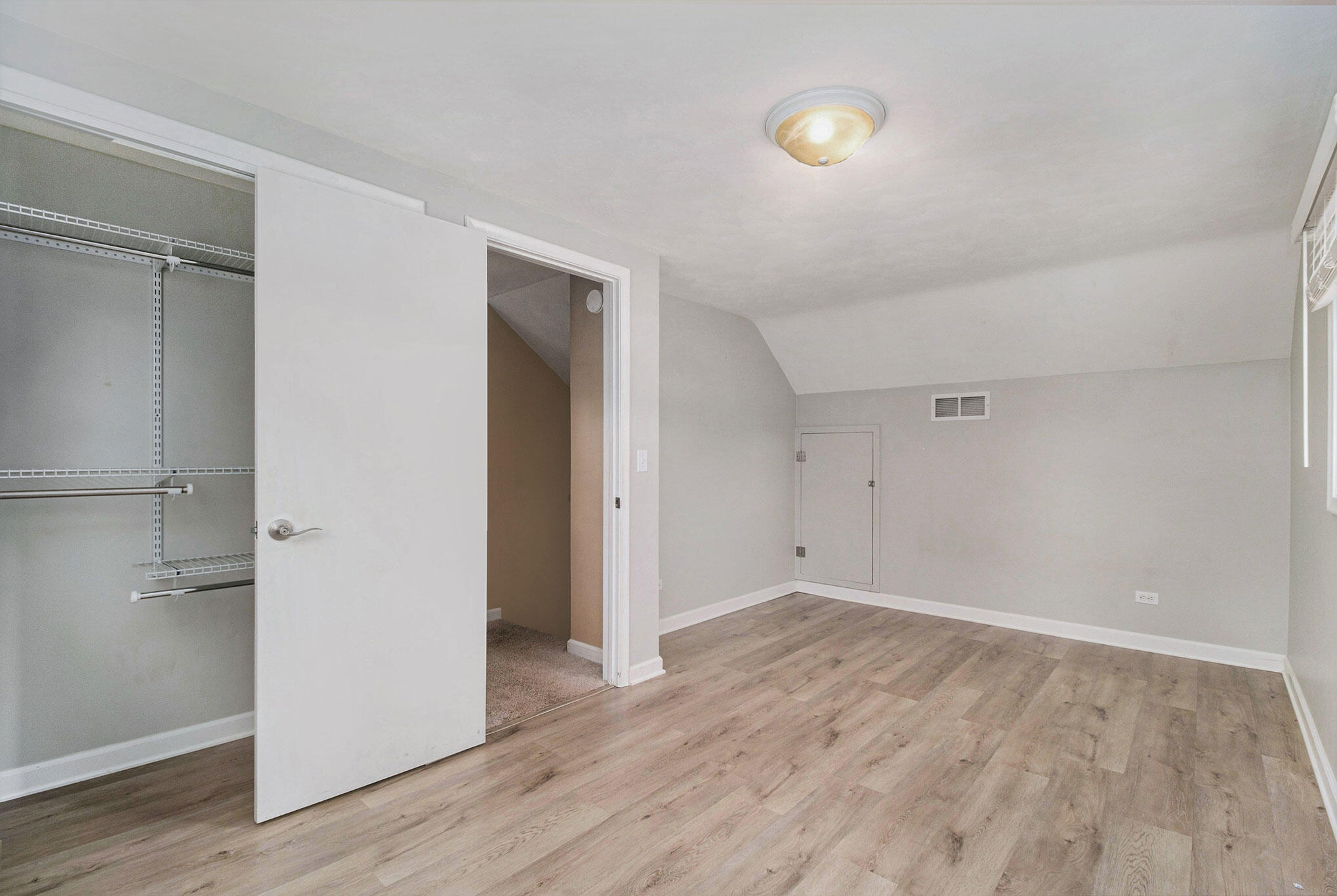 601 W George Court
