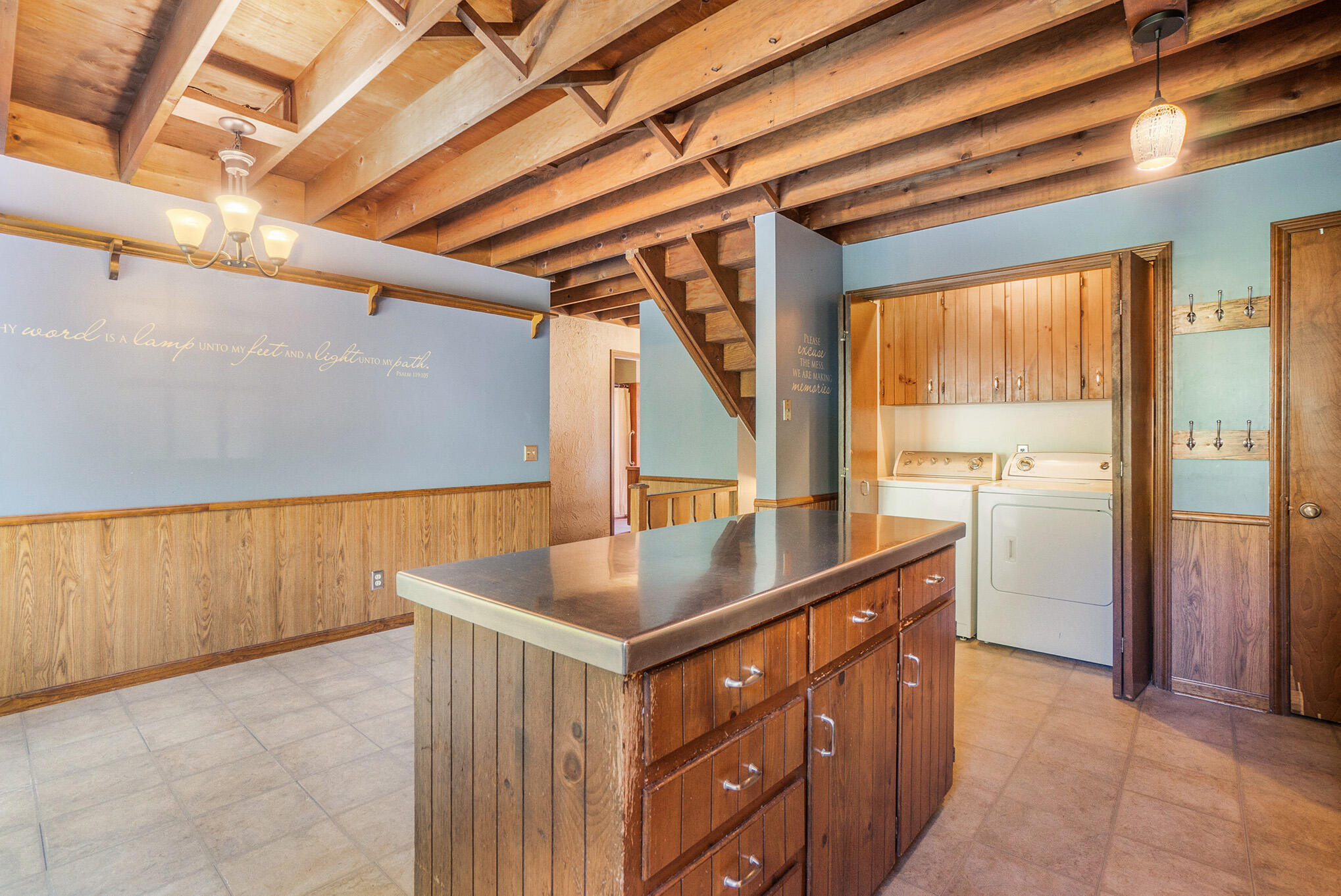 789 Shadybrook Drive
