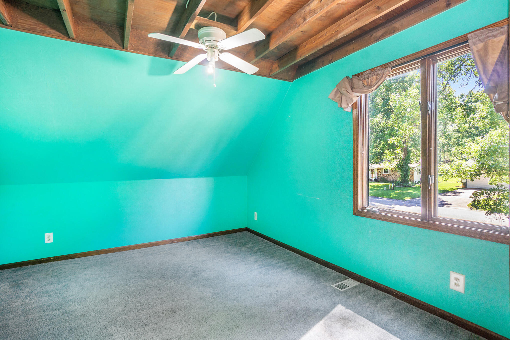 789 Shadybrook Drive