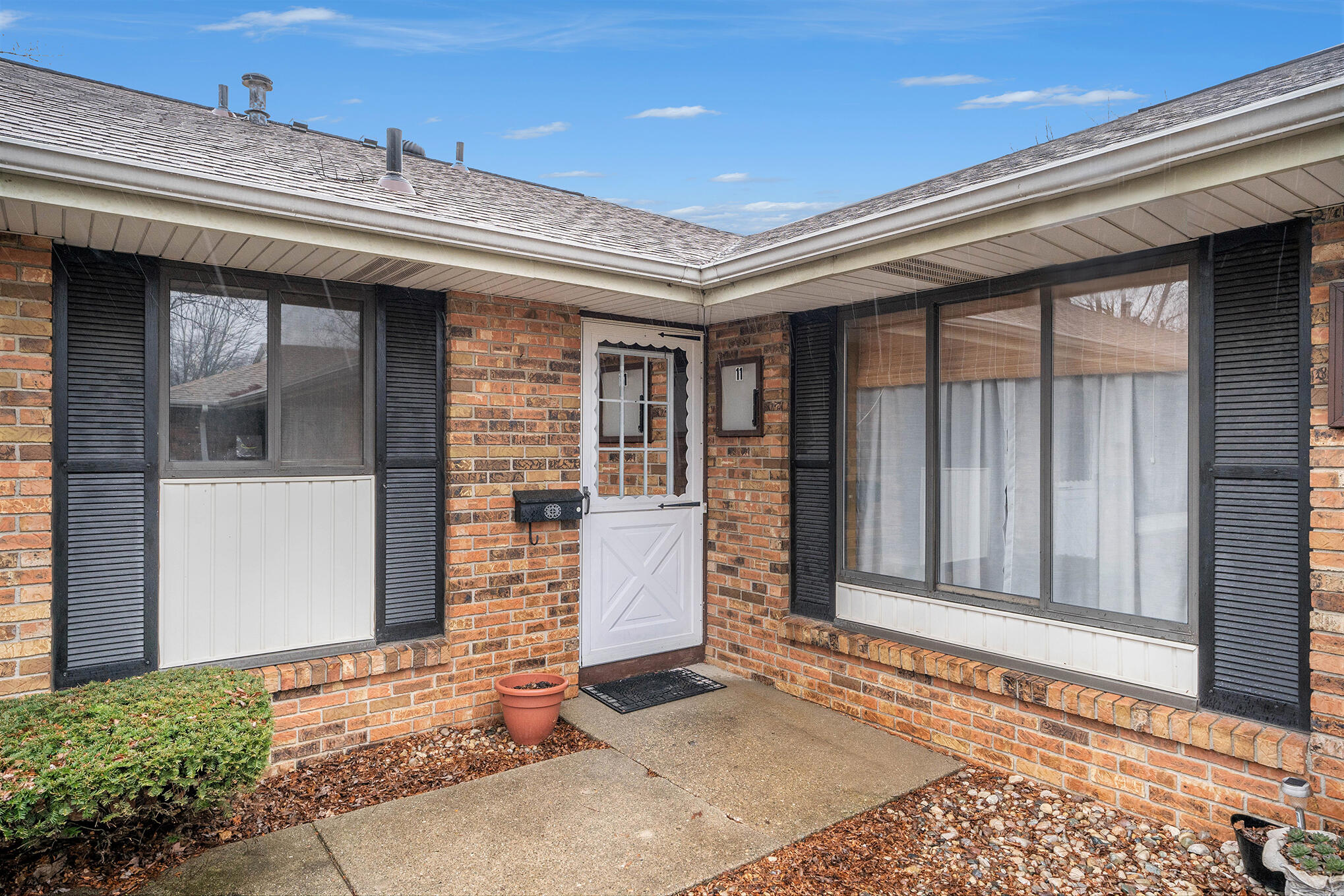 19 Old Mill Drive, 11