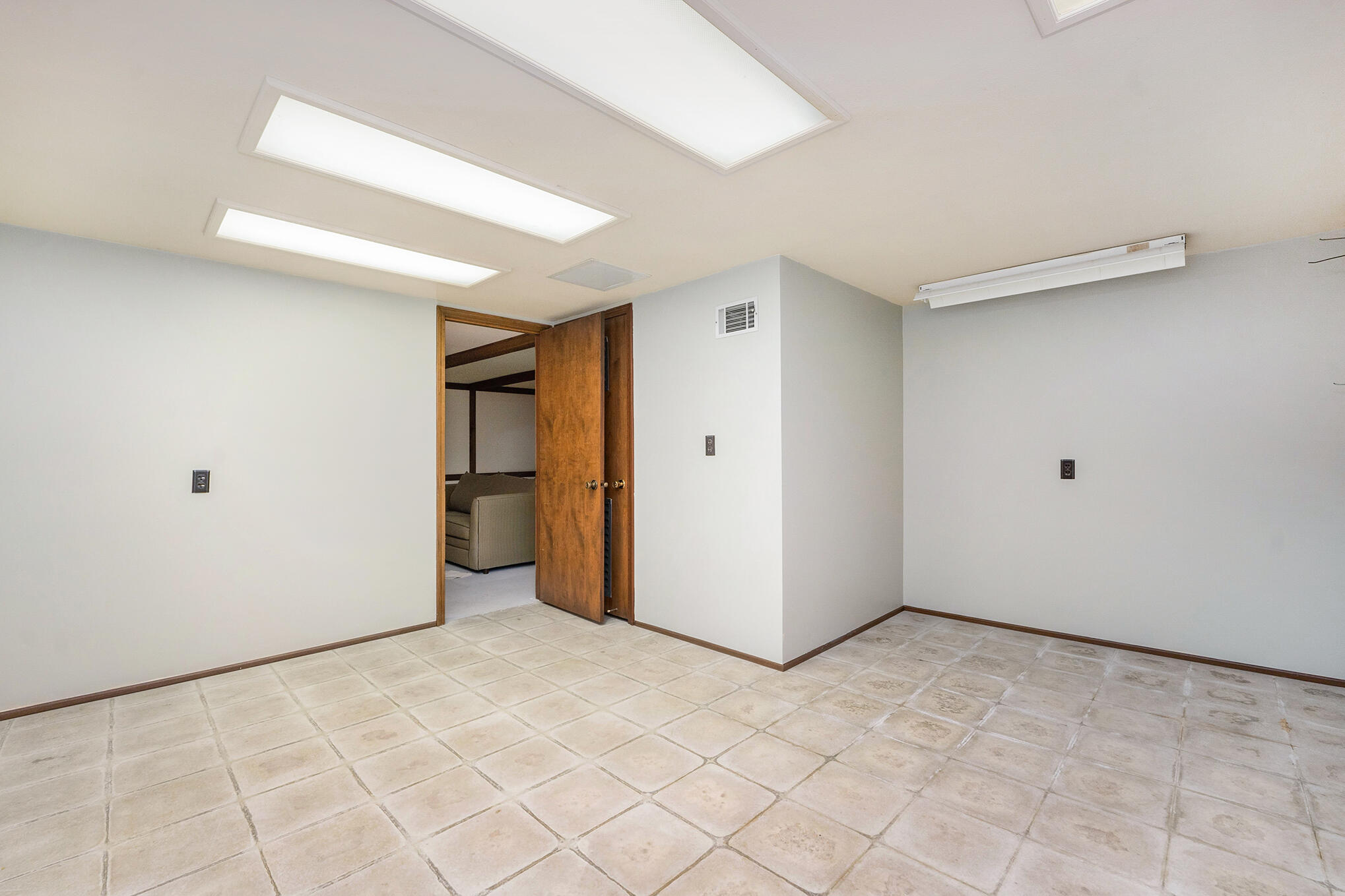 19 Old Mill Drive, 11