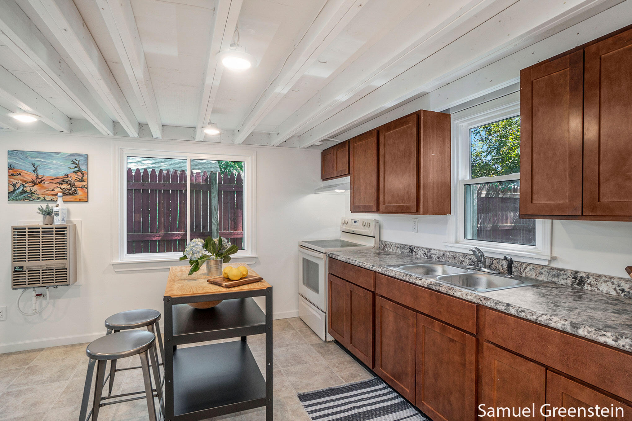 572 W 18th Street