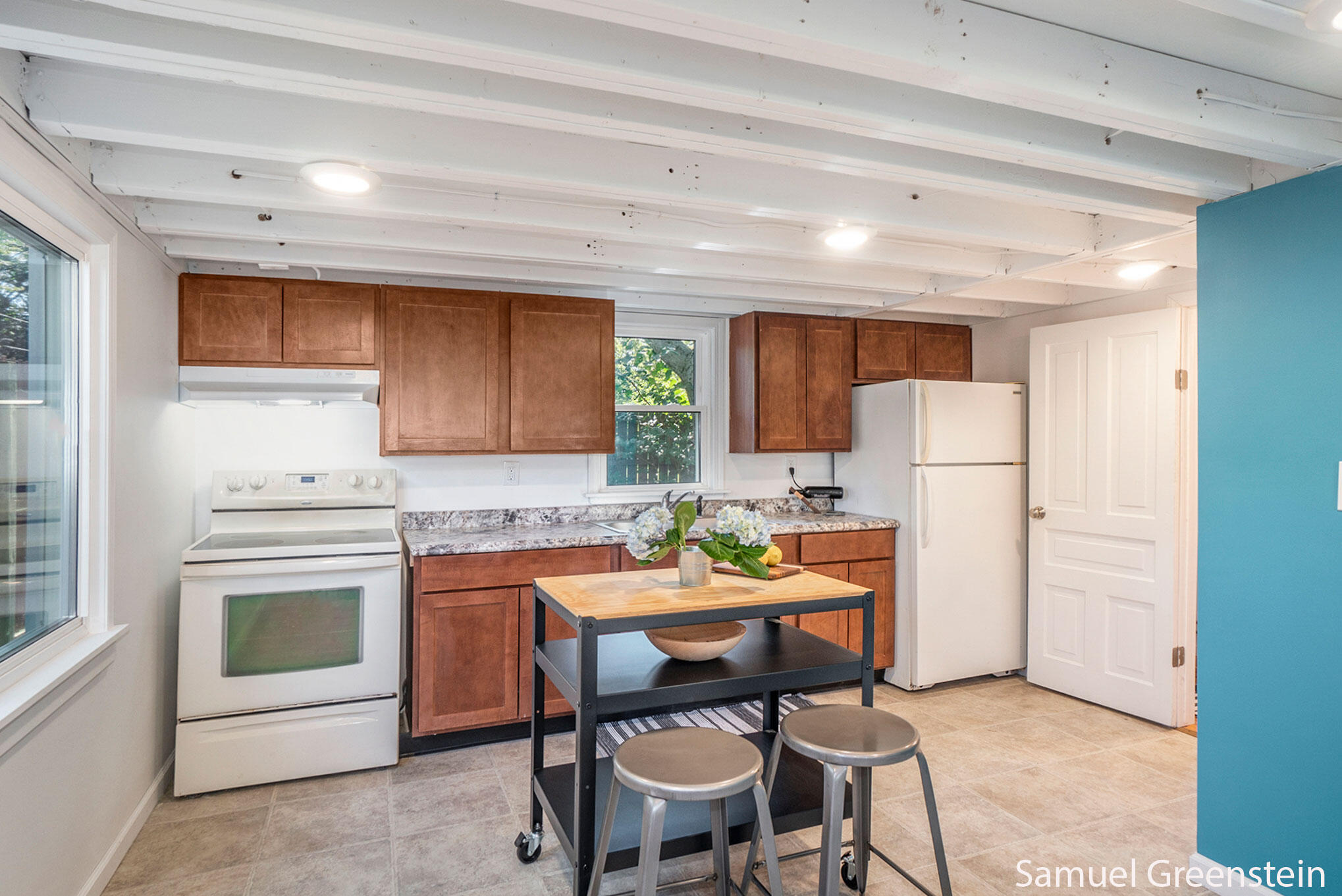 572 W 18th Street