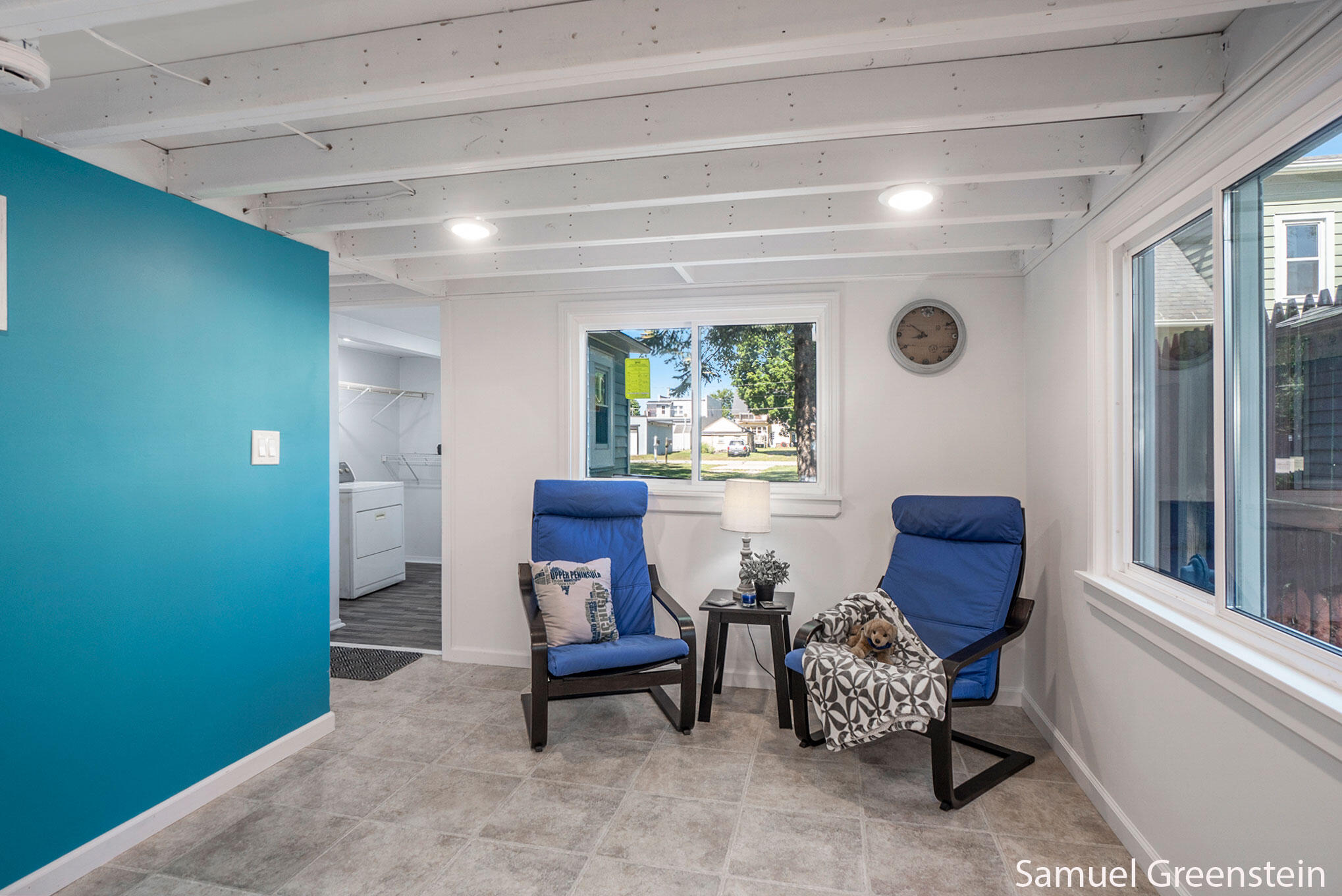 572 W 18th Street