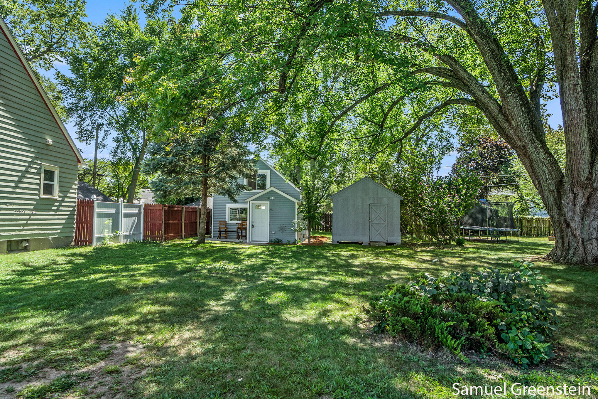 572 W 18th Street