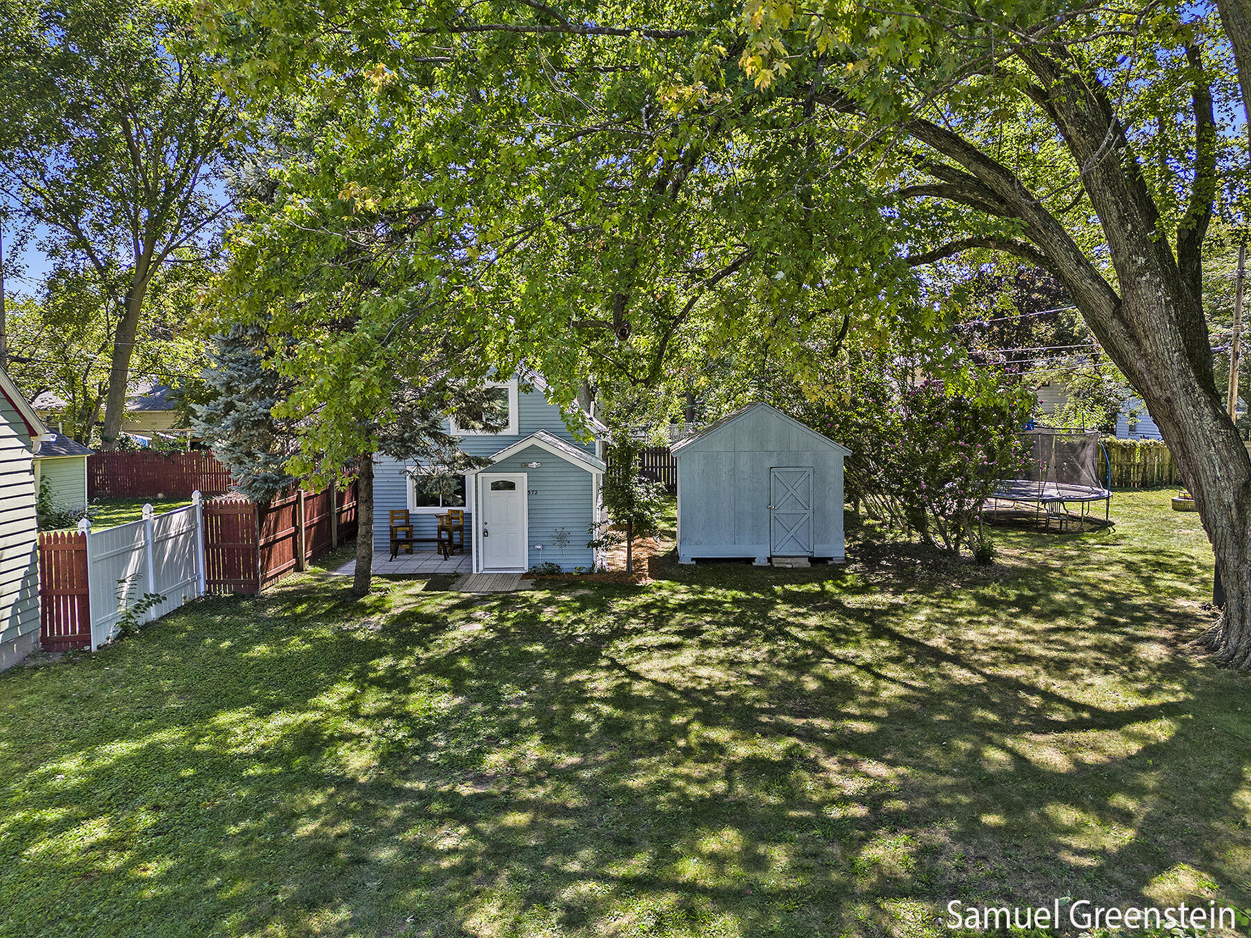 572 W 18th Street