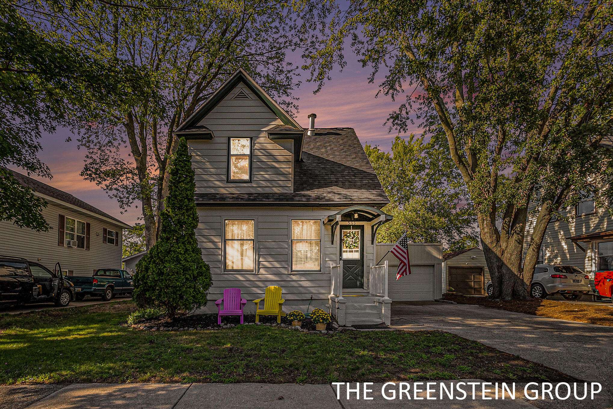 563 W 23rd Street