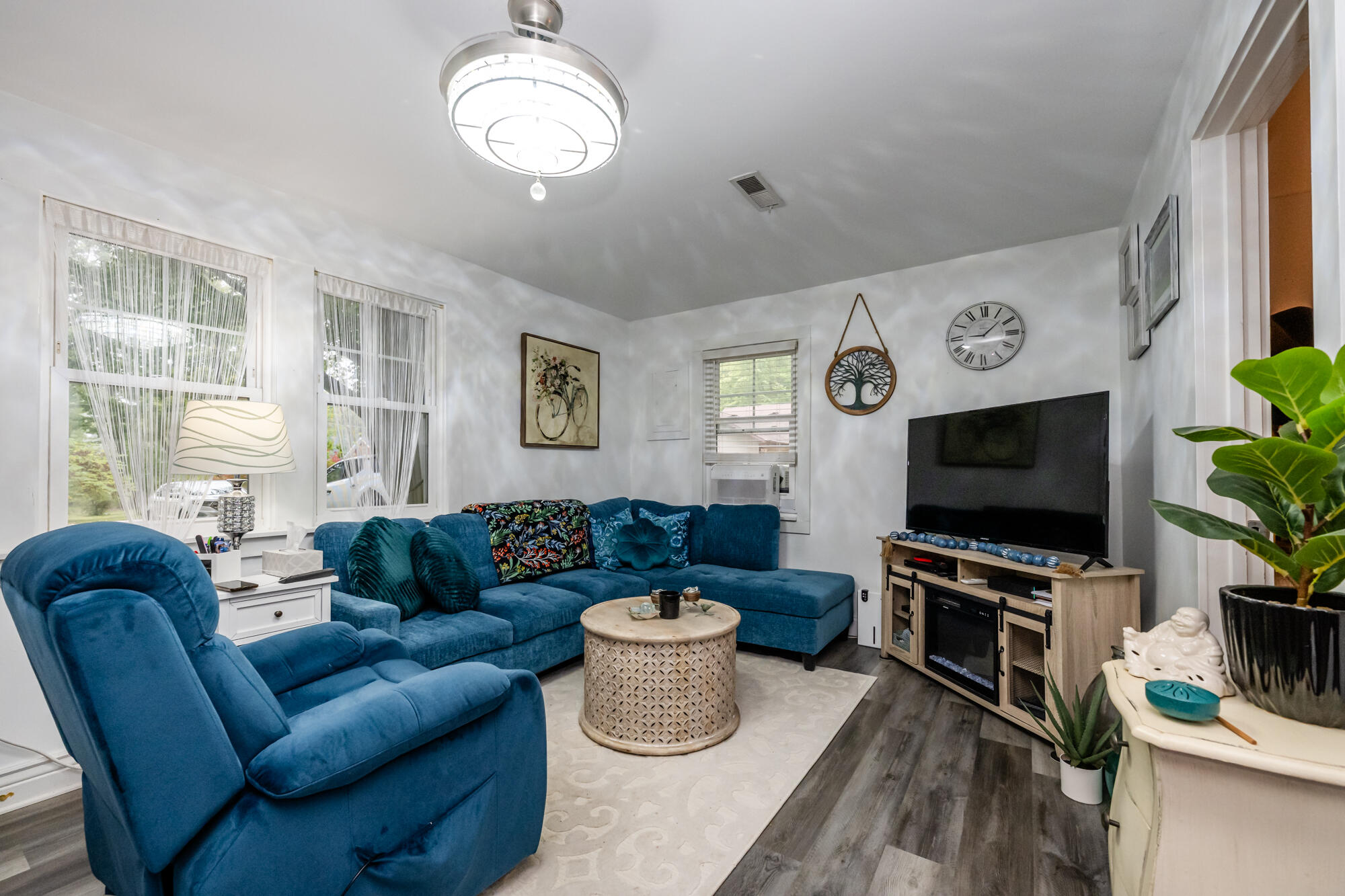 5439 Marquette Drive