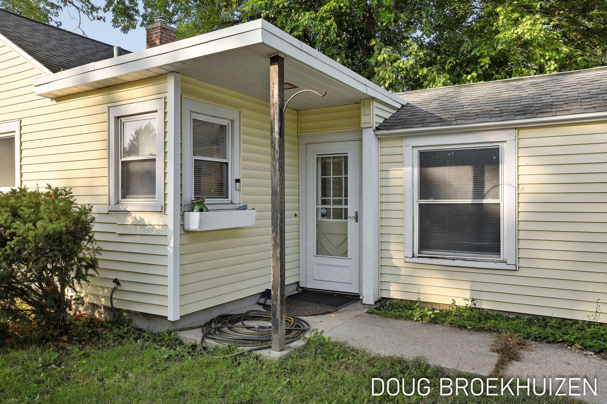 287 W 15th Street