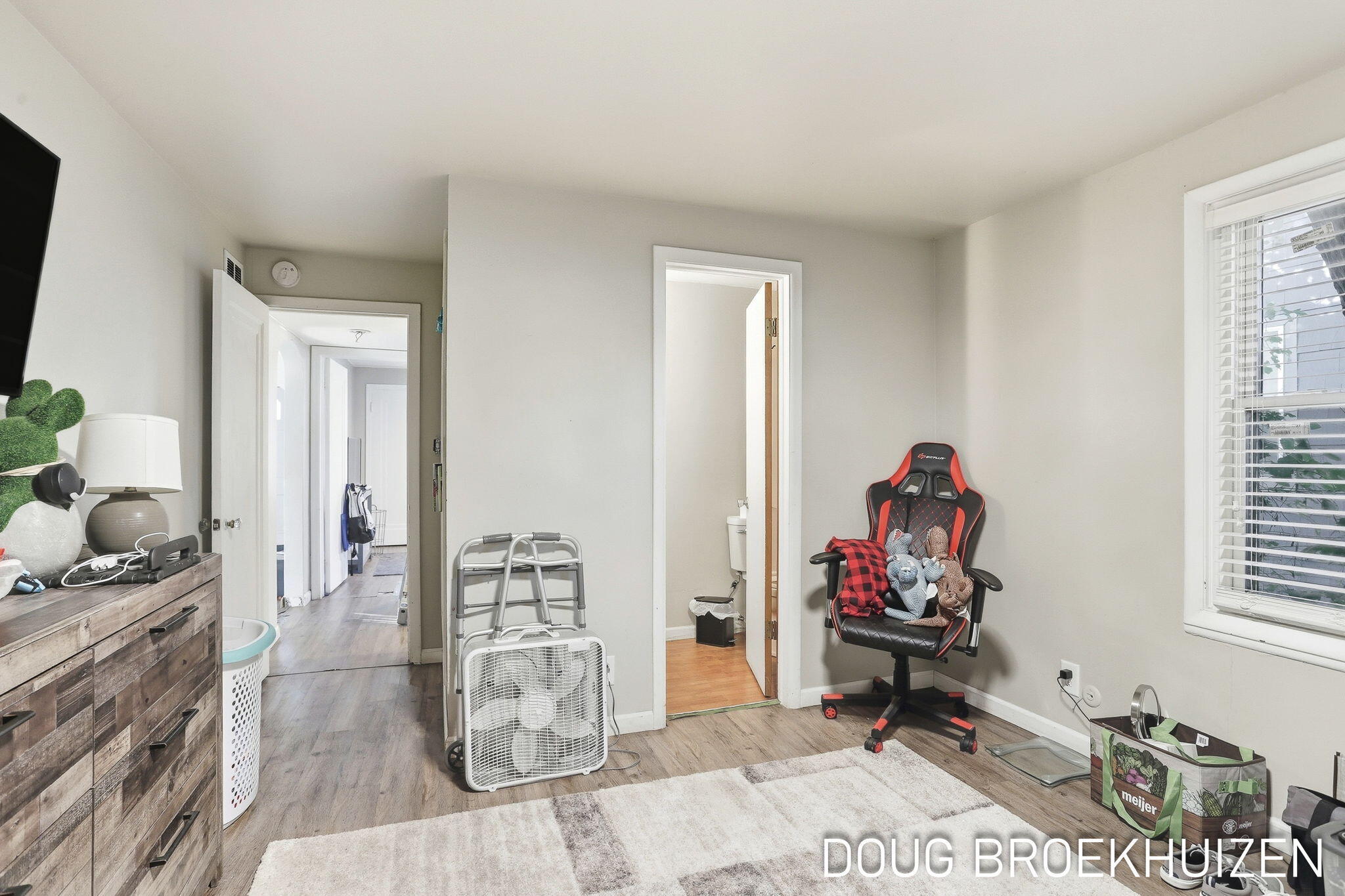 287 W 15th Street