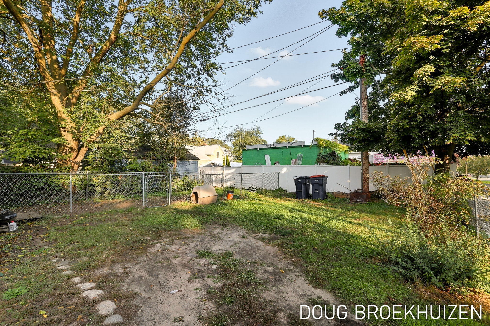 287 W 15th Street