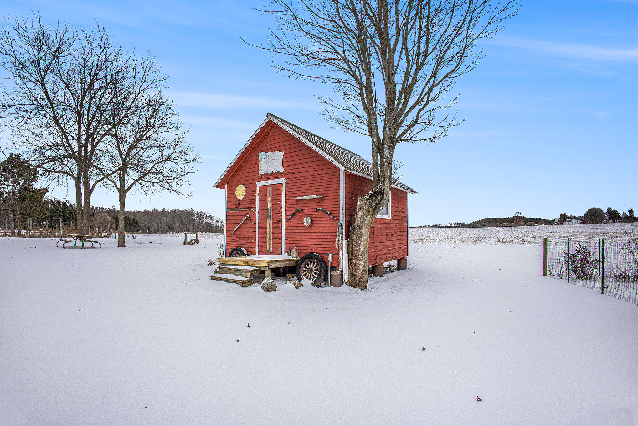 1529 W Hansen Road