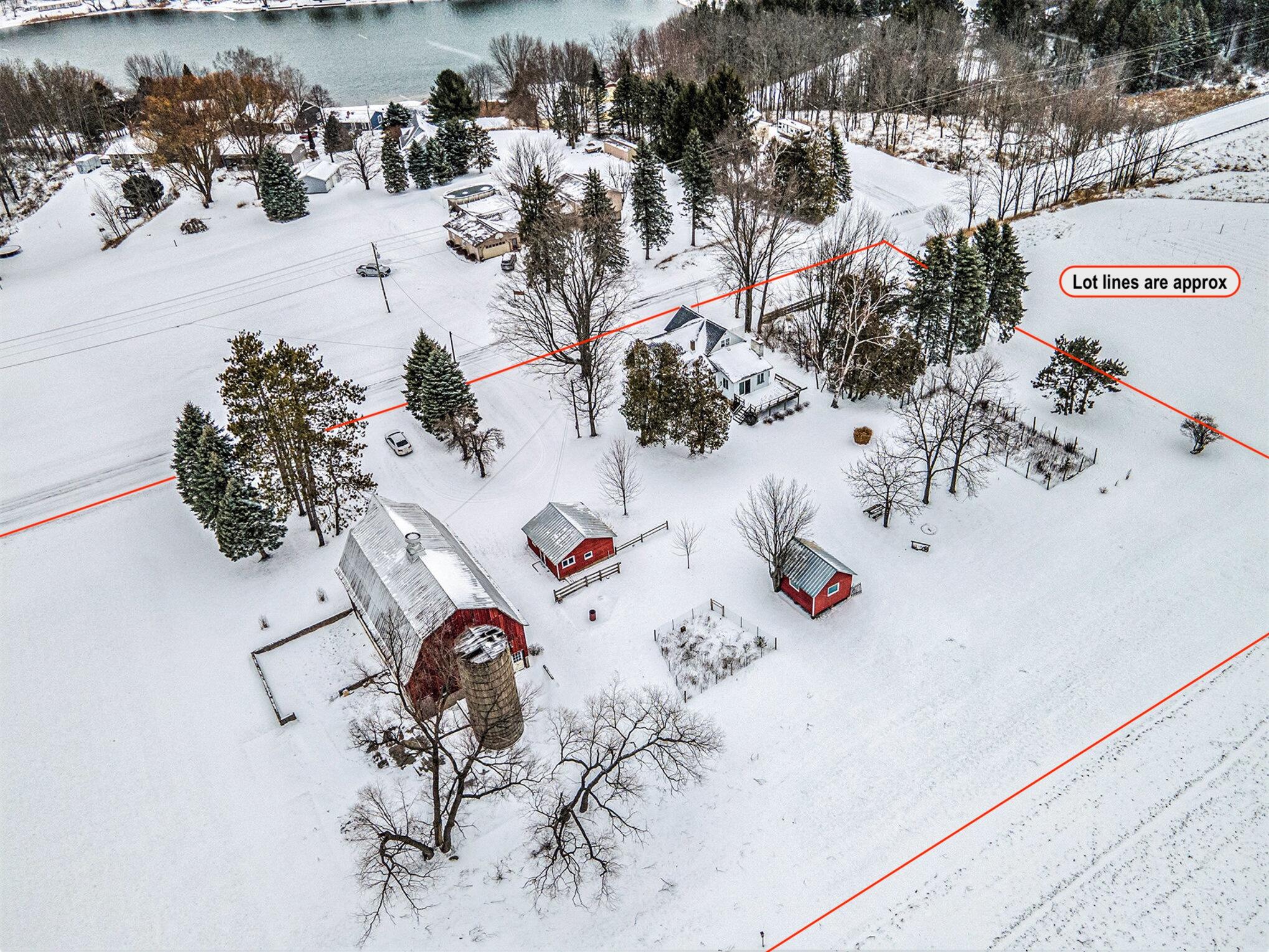 1529 W Hansen Road