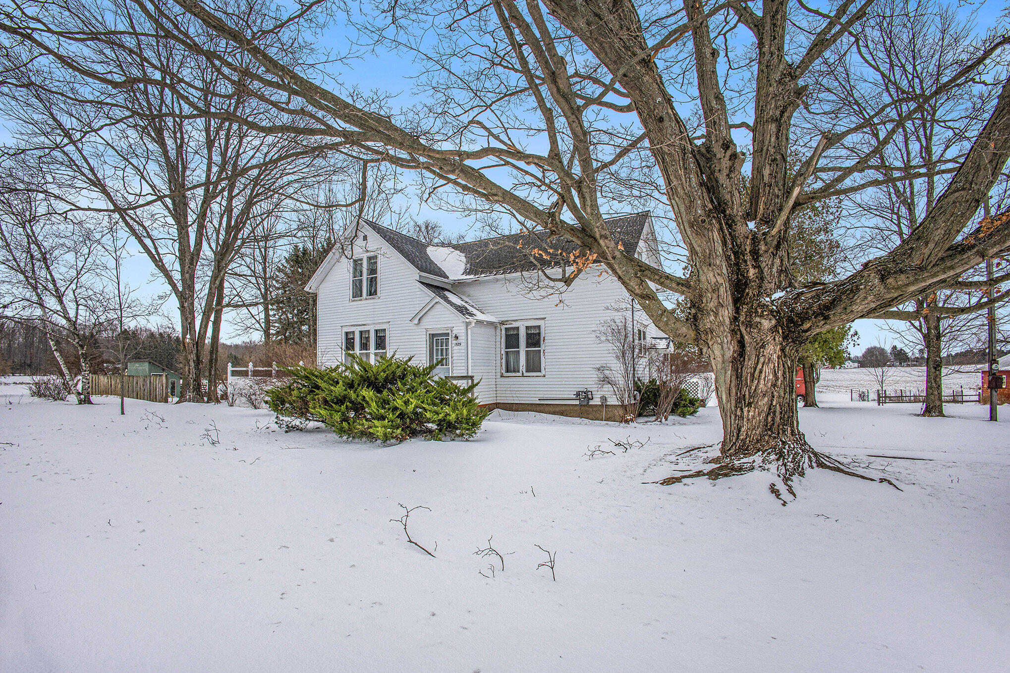 1529 W Hansen Road
