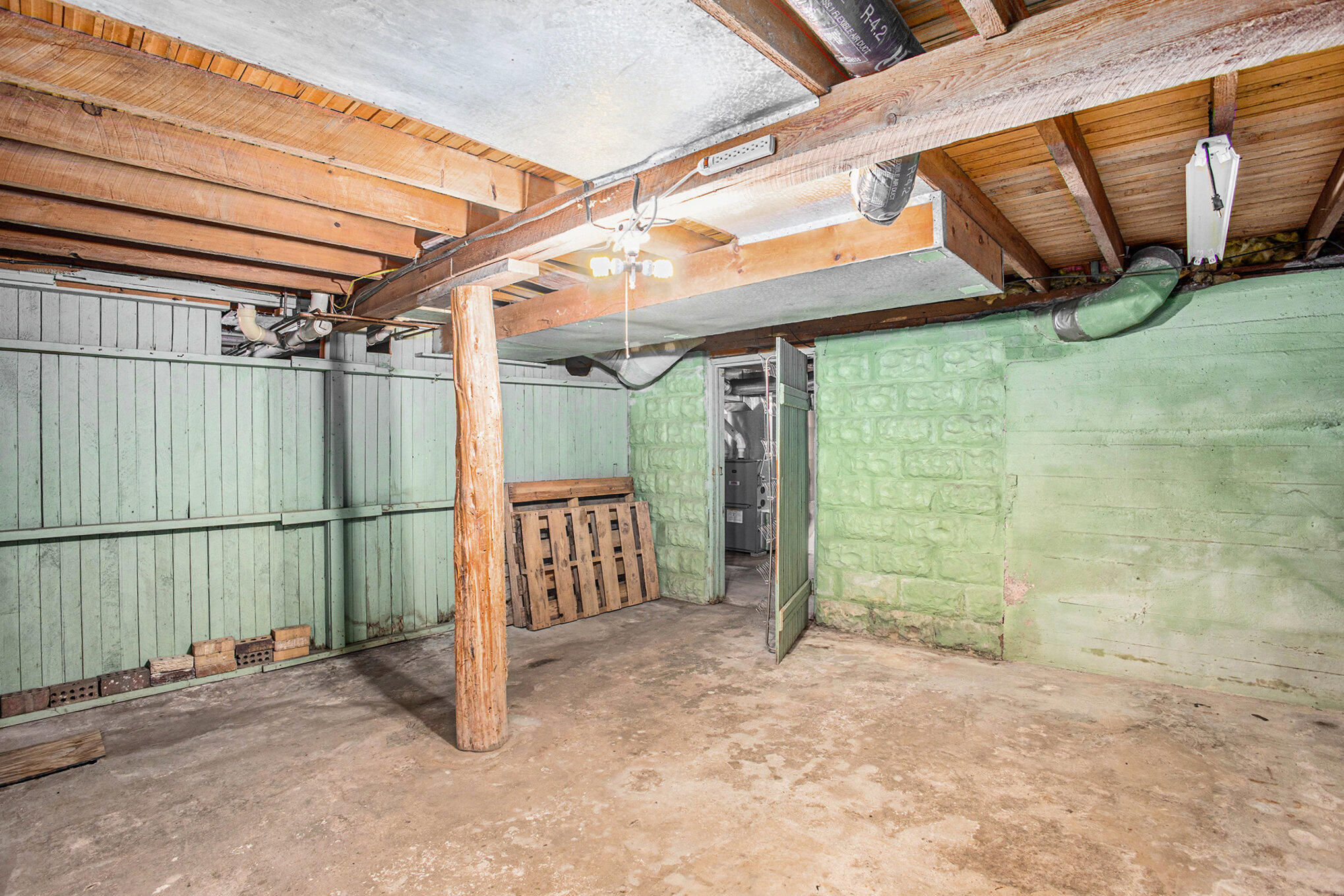 1529 W Hansen Road