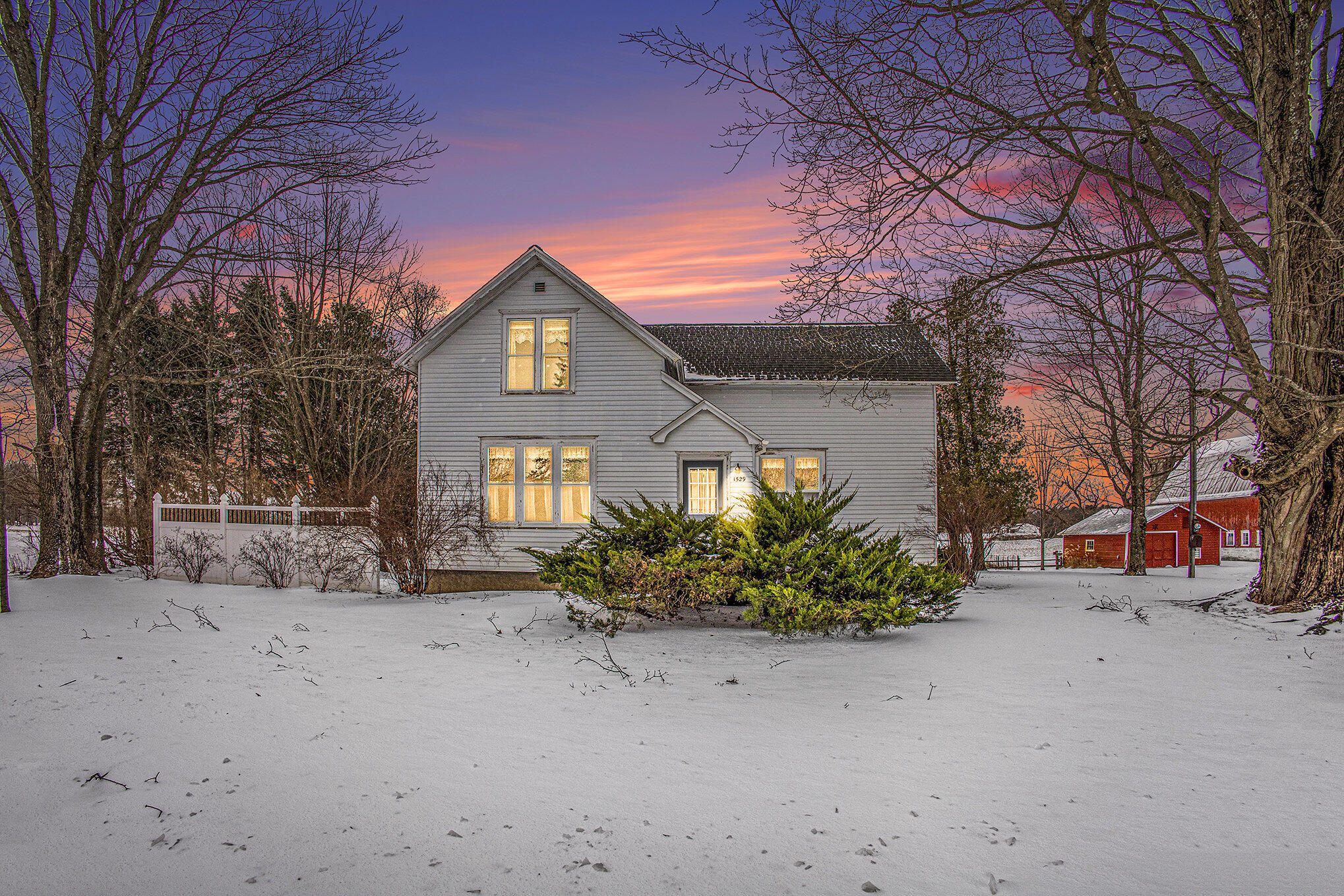 1529 W Hansen Road