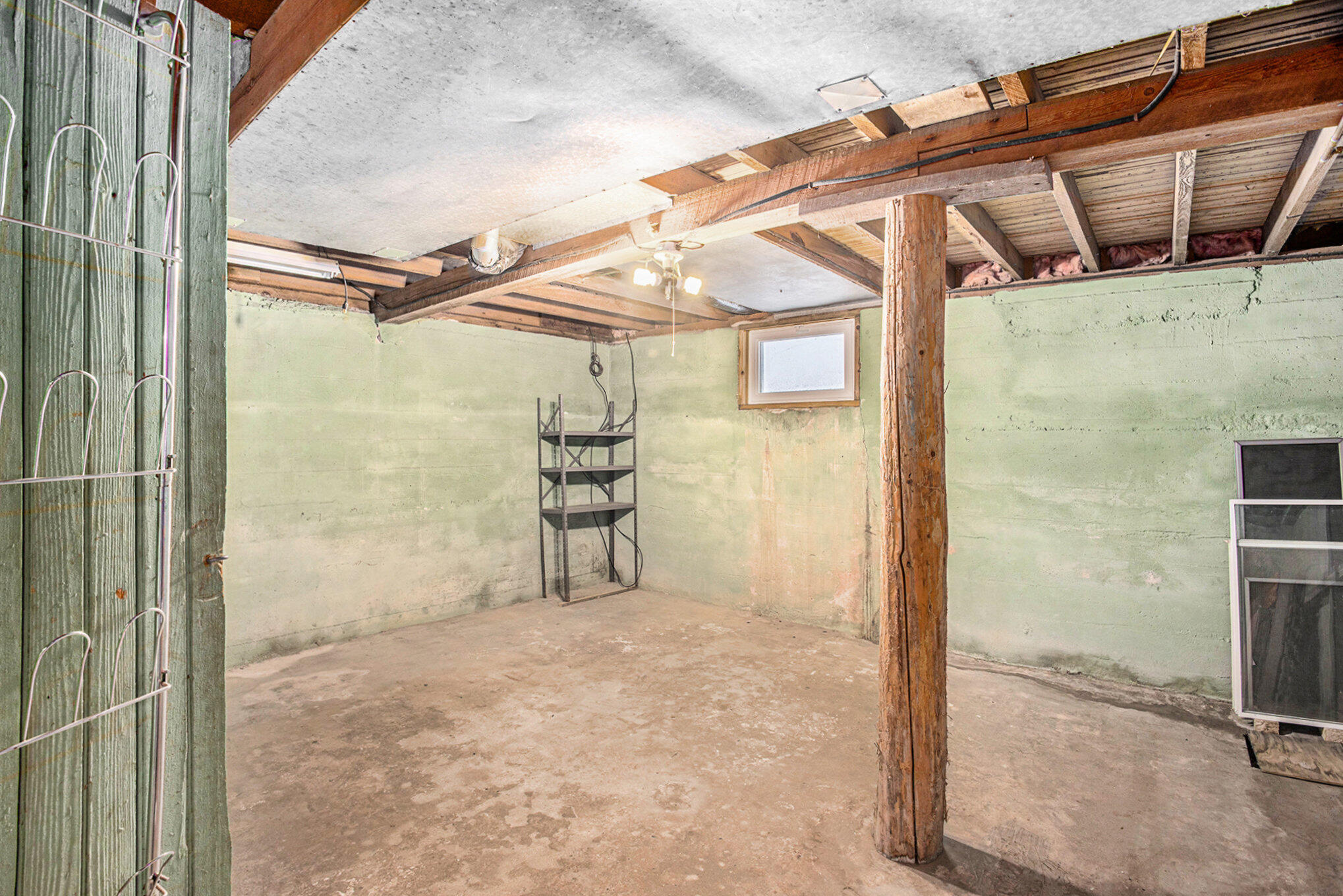 1529 W Hansen Road