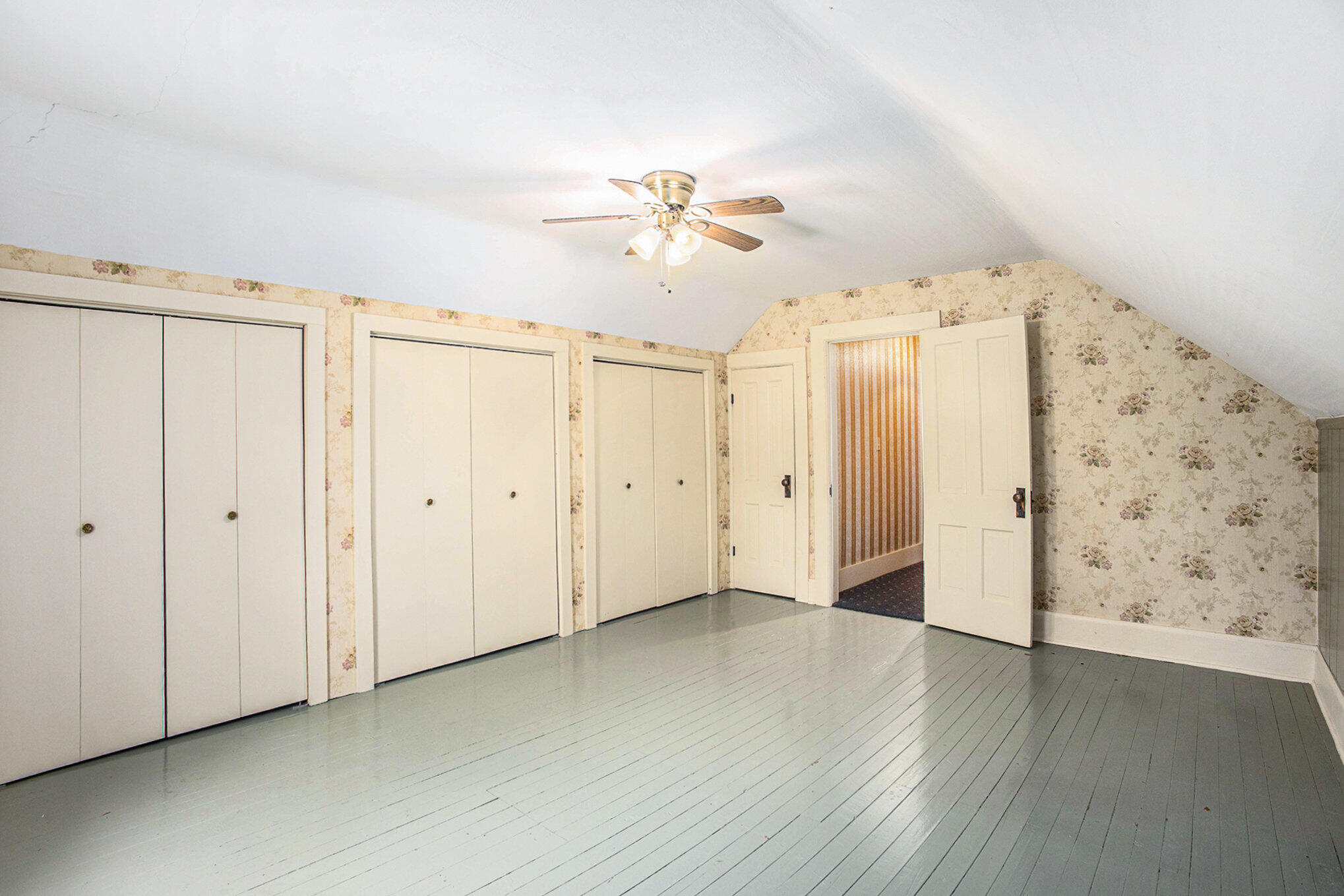 1529 W Hansen Road