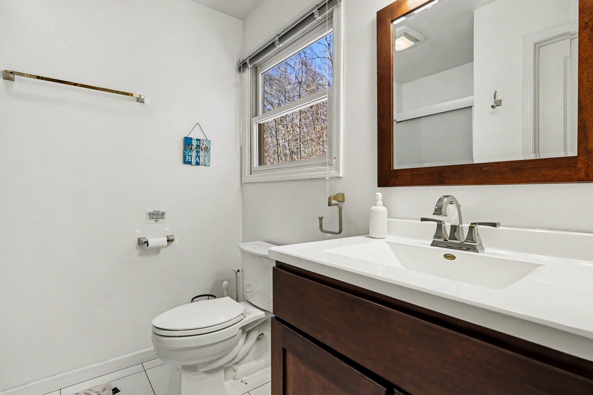 6479 Lakeshore Avenue