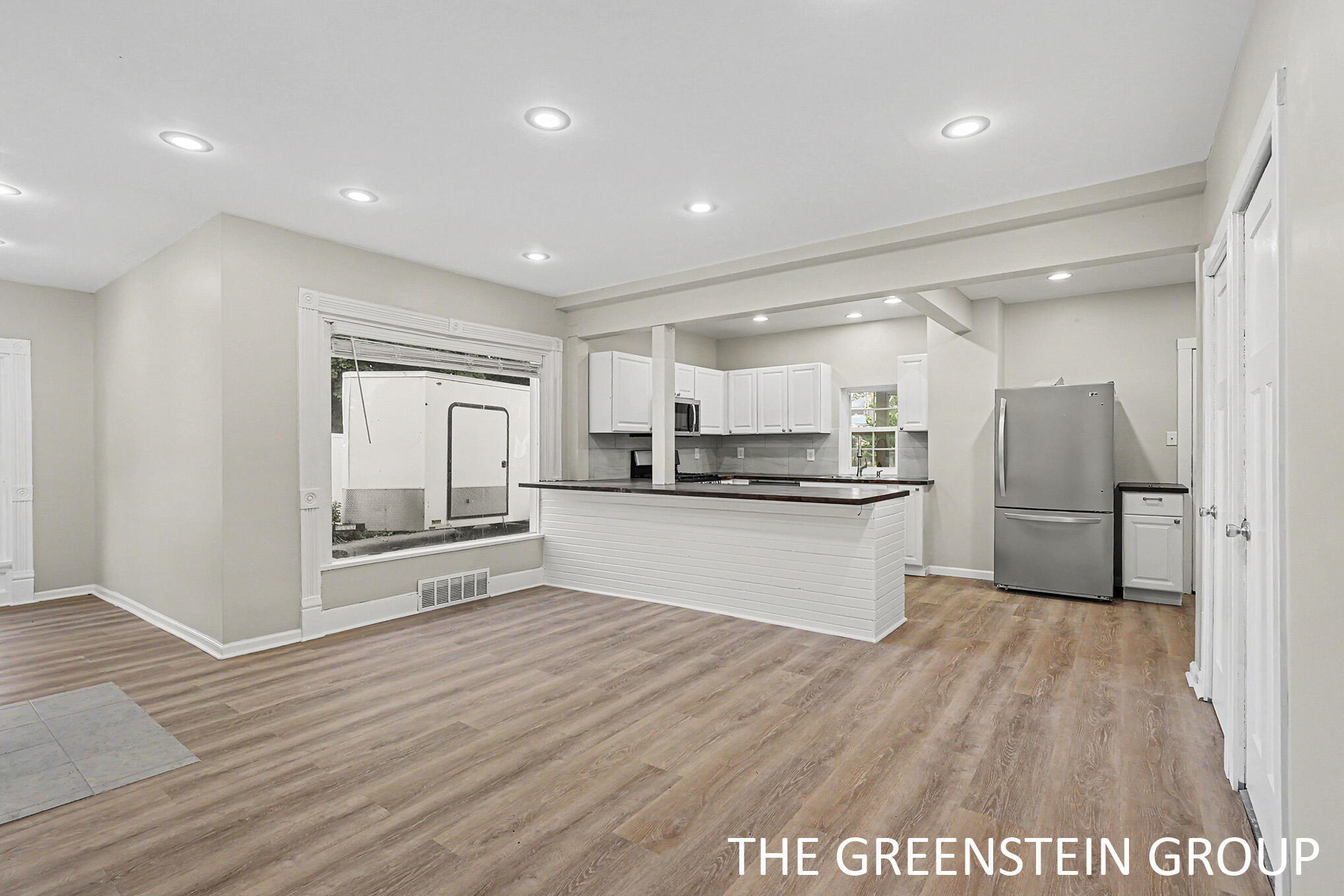 215 W Grove Street