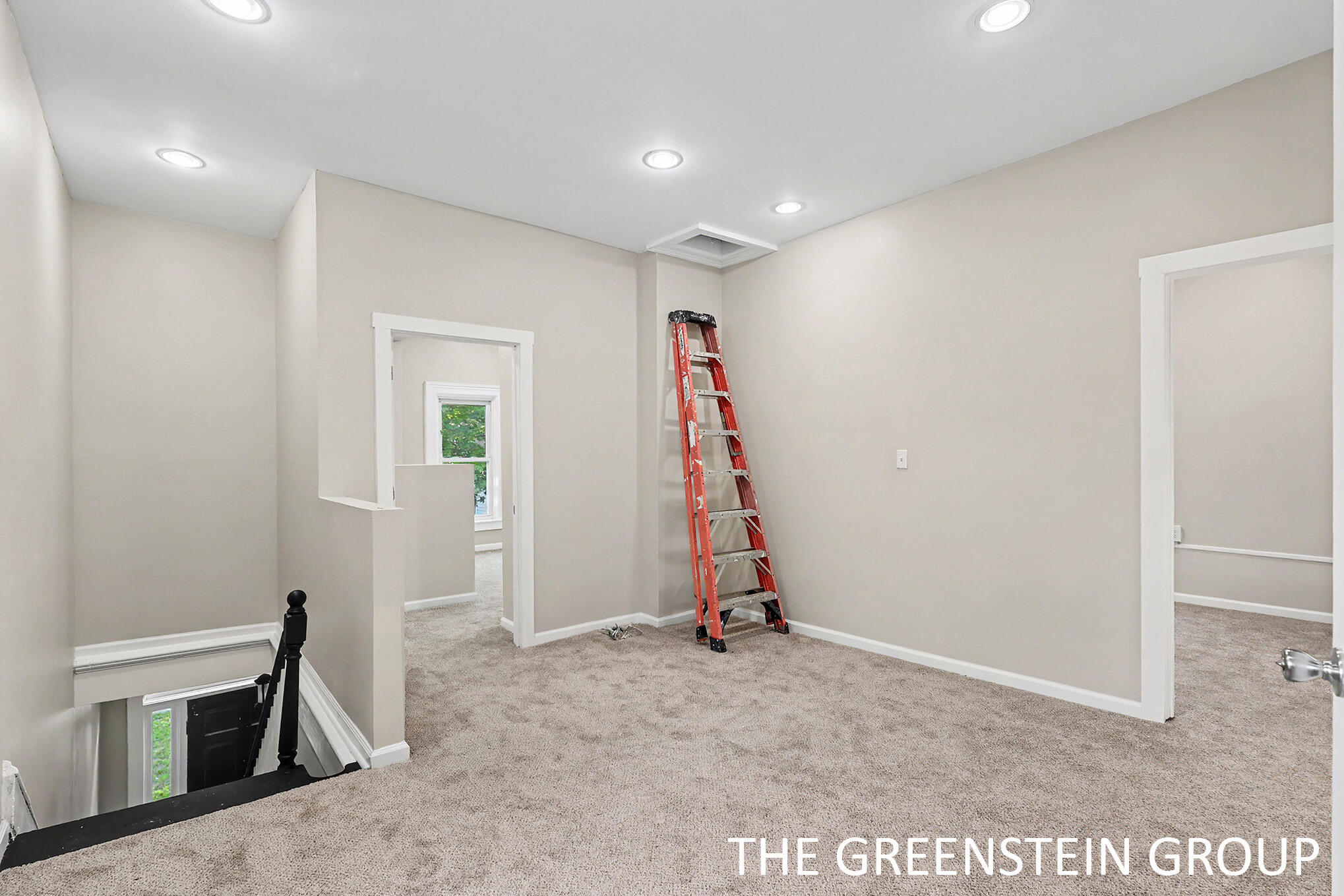 215 W Grove Street