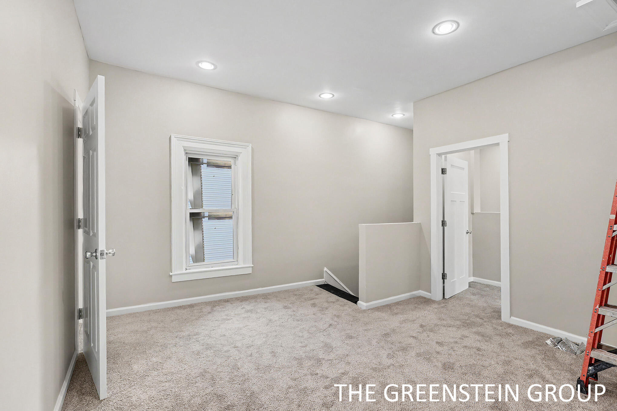 215 W Grove Street