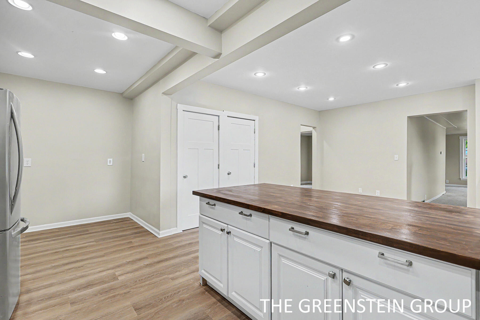 215 W Grove Street