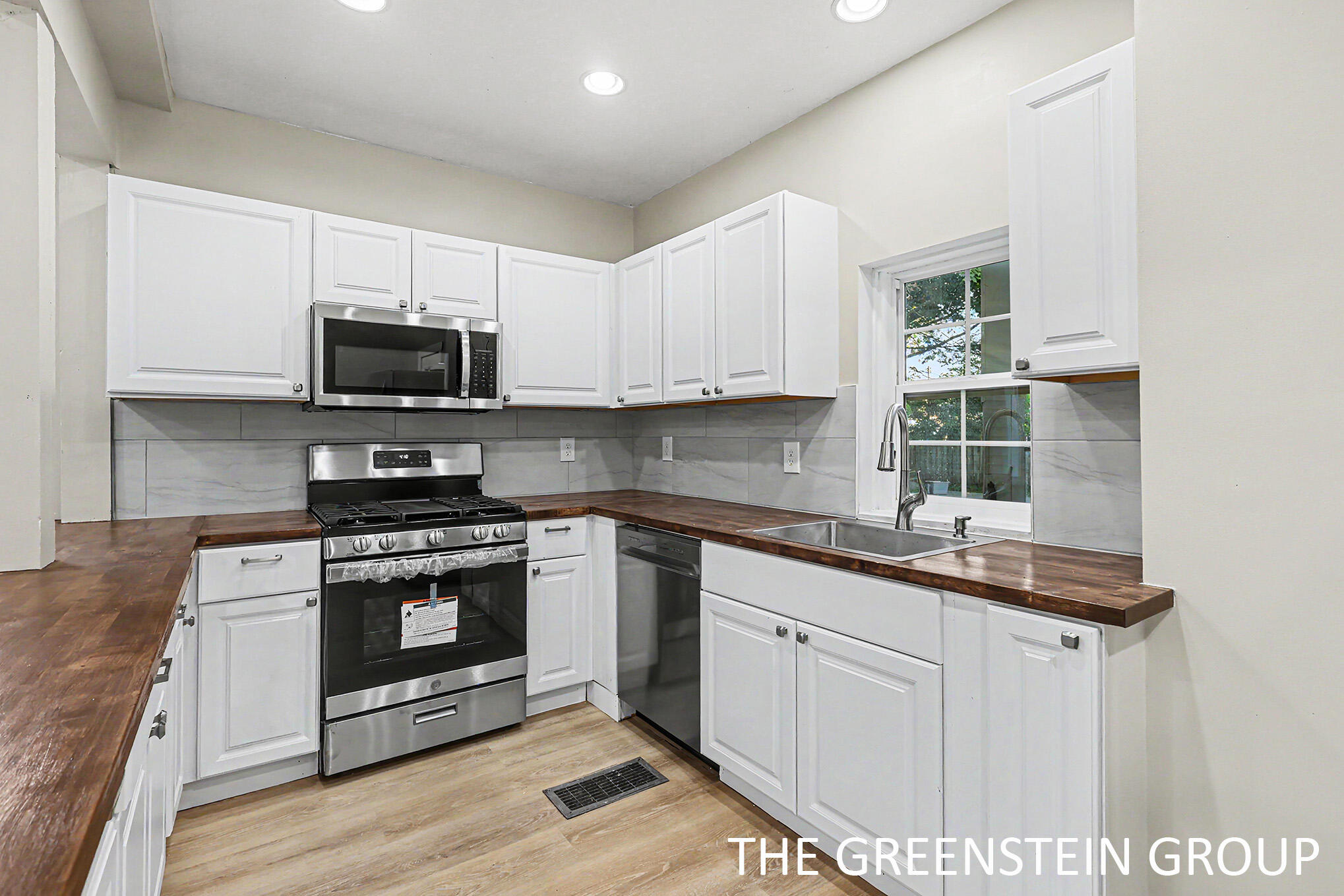 215 W Grove Street