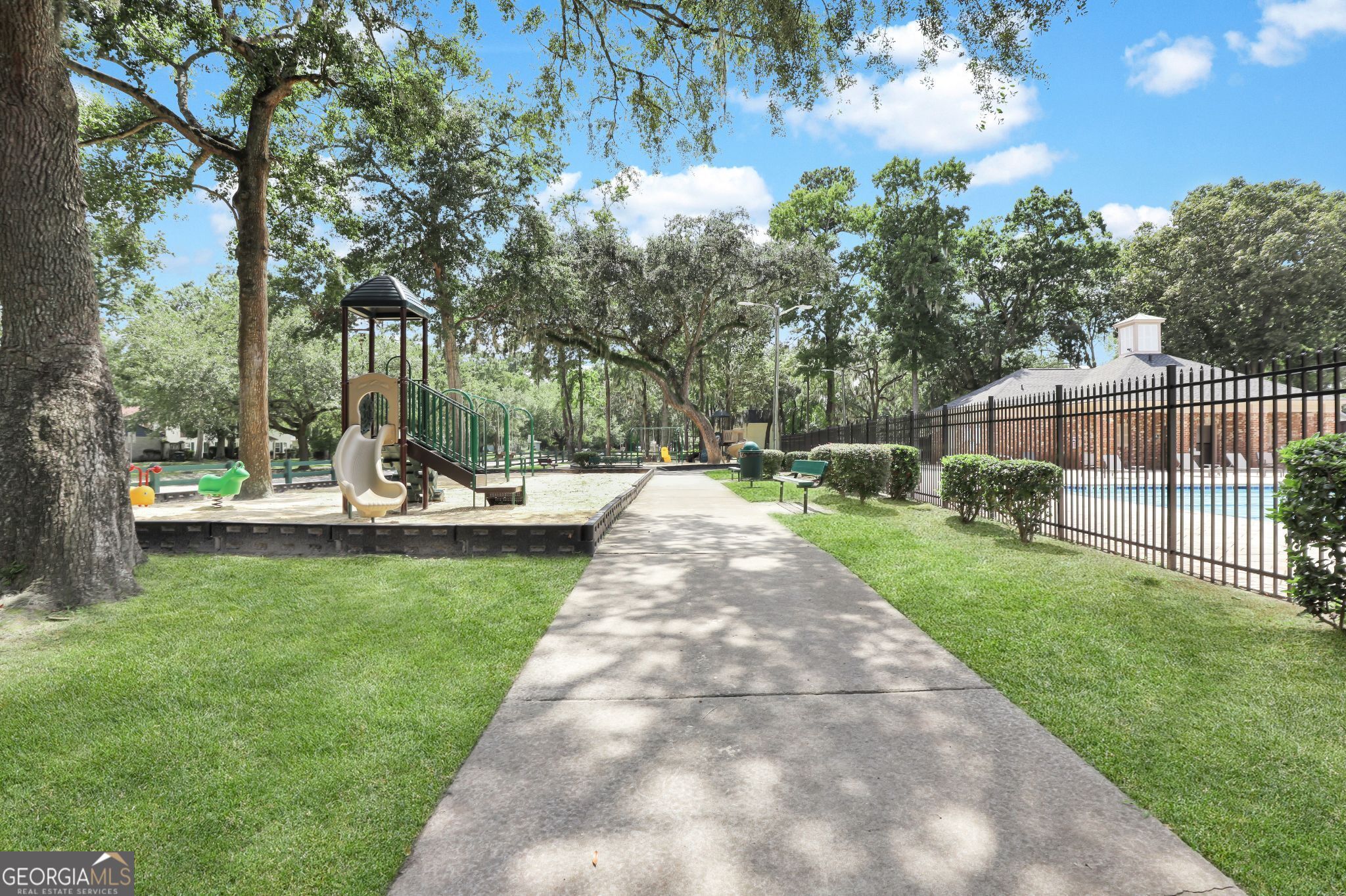9 Red Fox Court