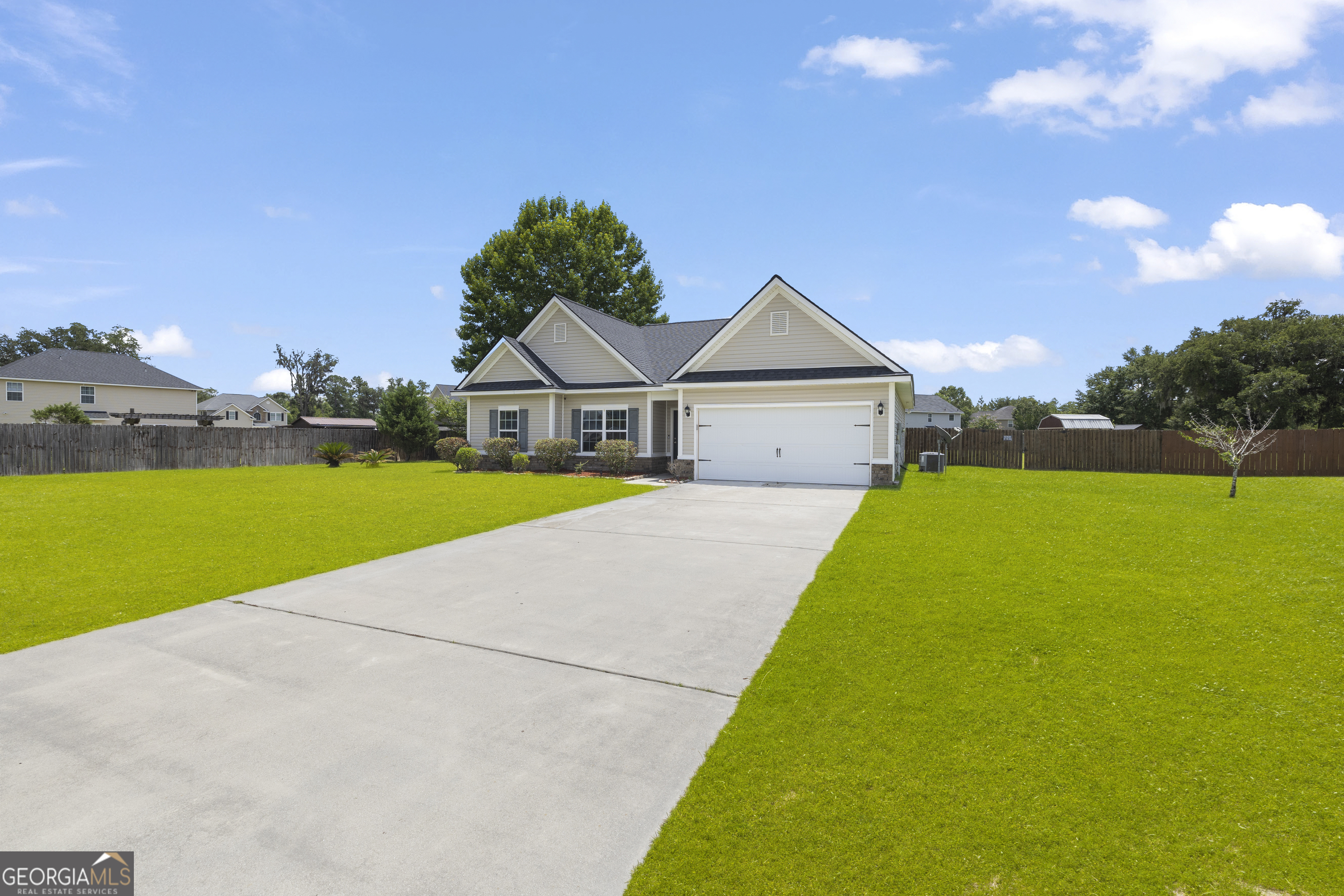 137 NE Highland Pony Way