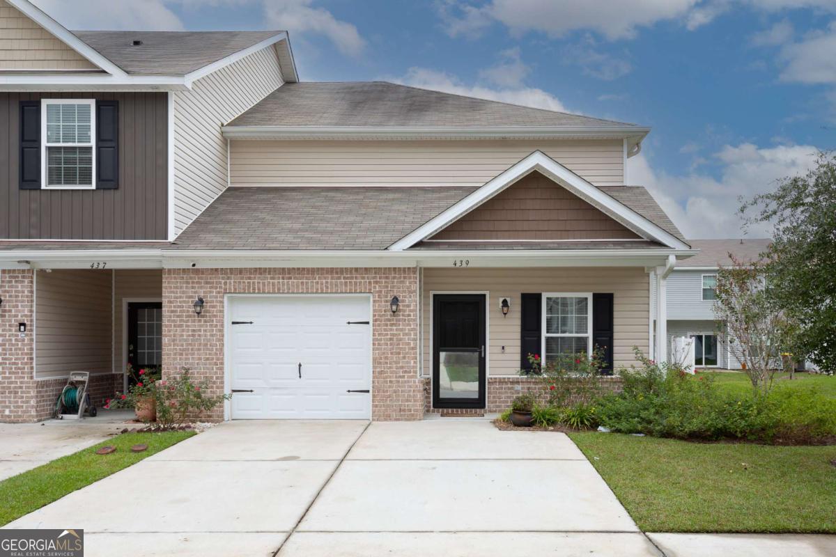 439 Governor Treutlen Circle