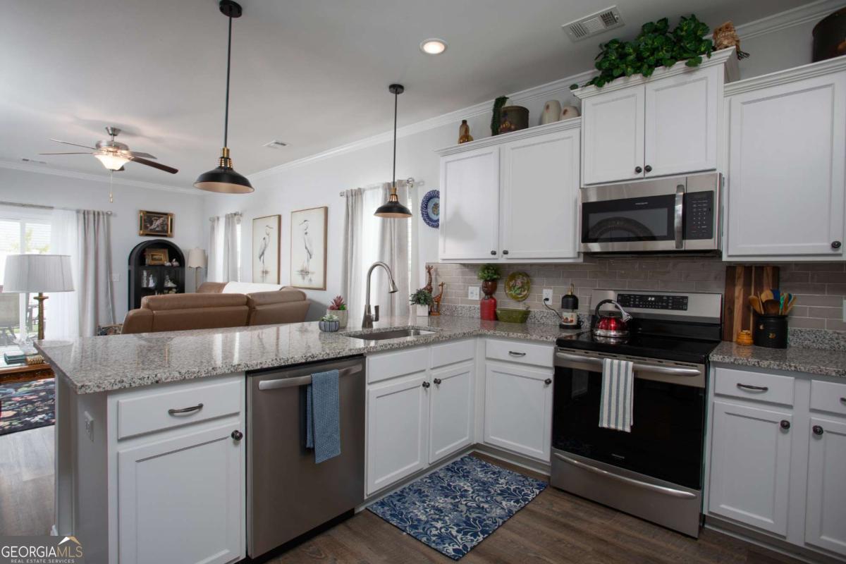 439 Governor Treutlen Circle