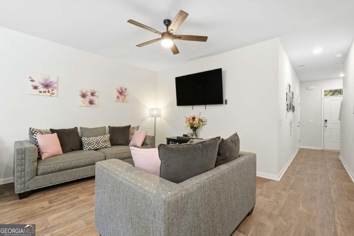 43 Villas Of Garrard Drive