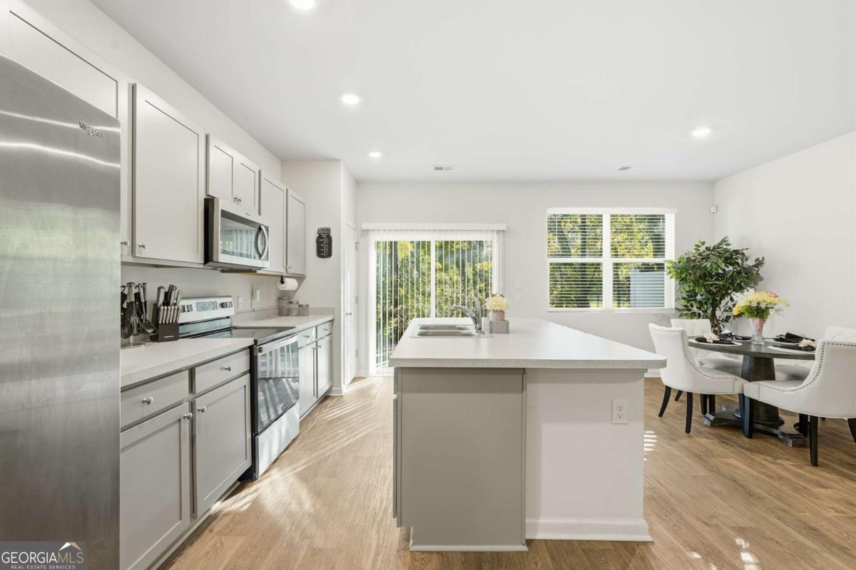 43 Villas Of Garrard Drive