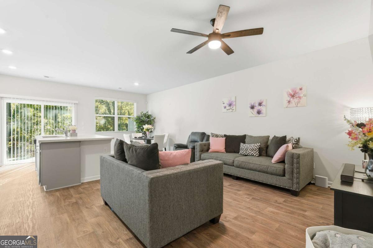 43 Villas Of Garrard Drive