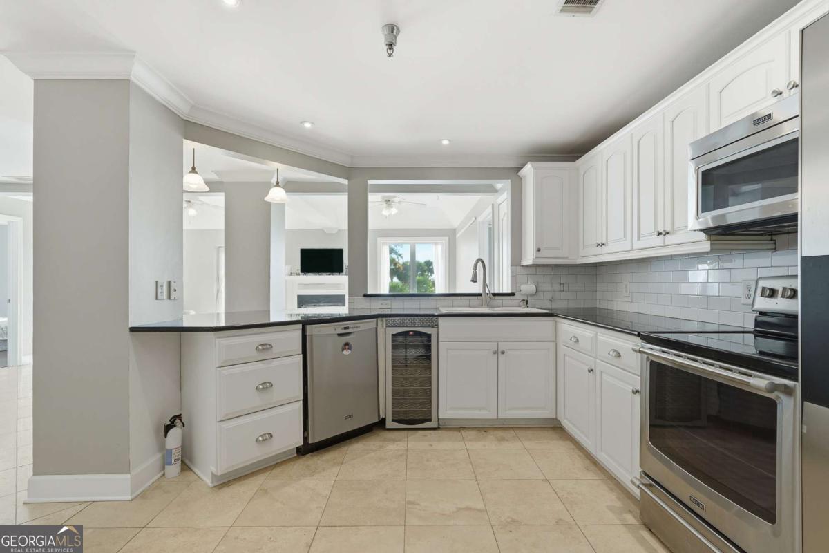 700 Wilmington Island Road # 201