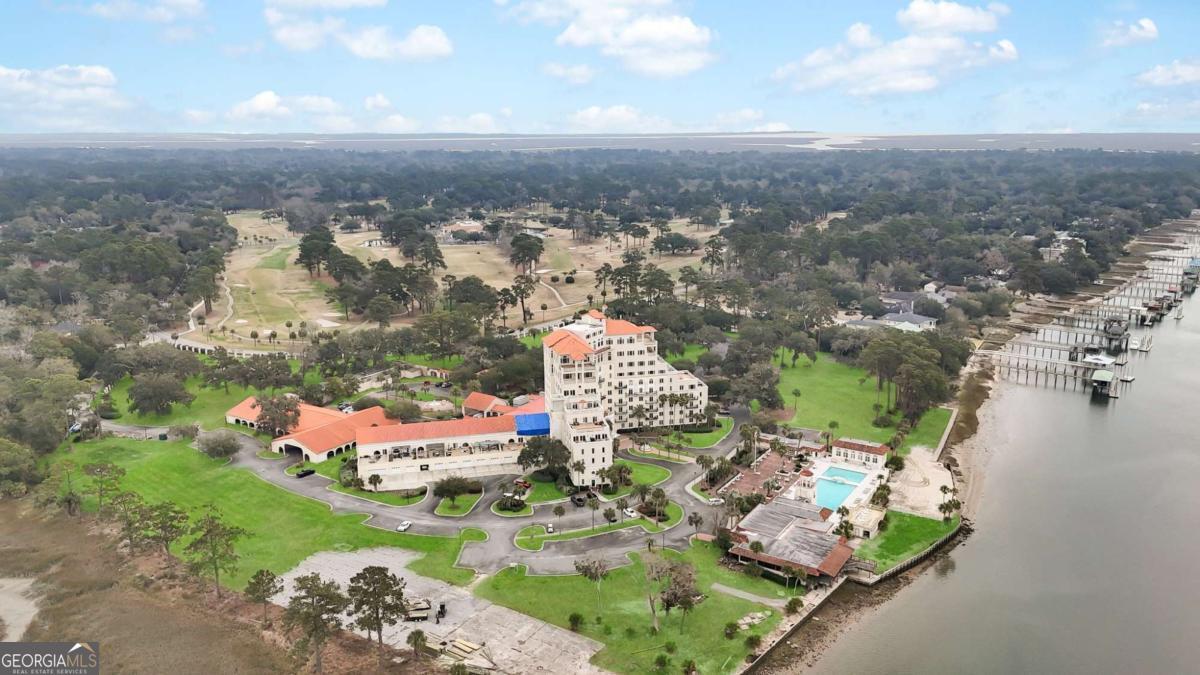 700 Wilmington Island Road # 201