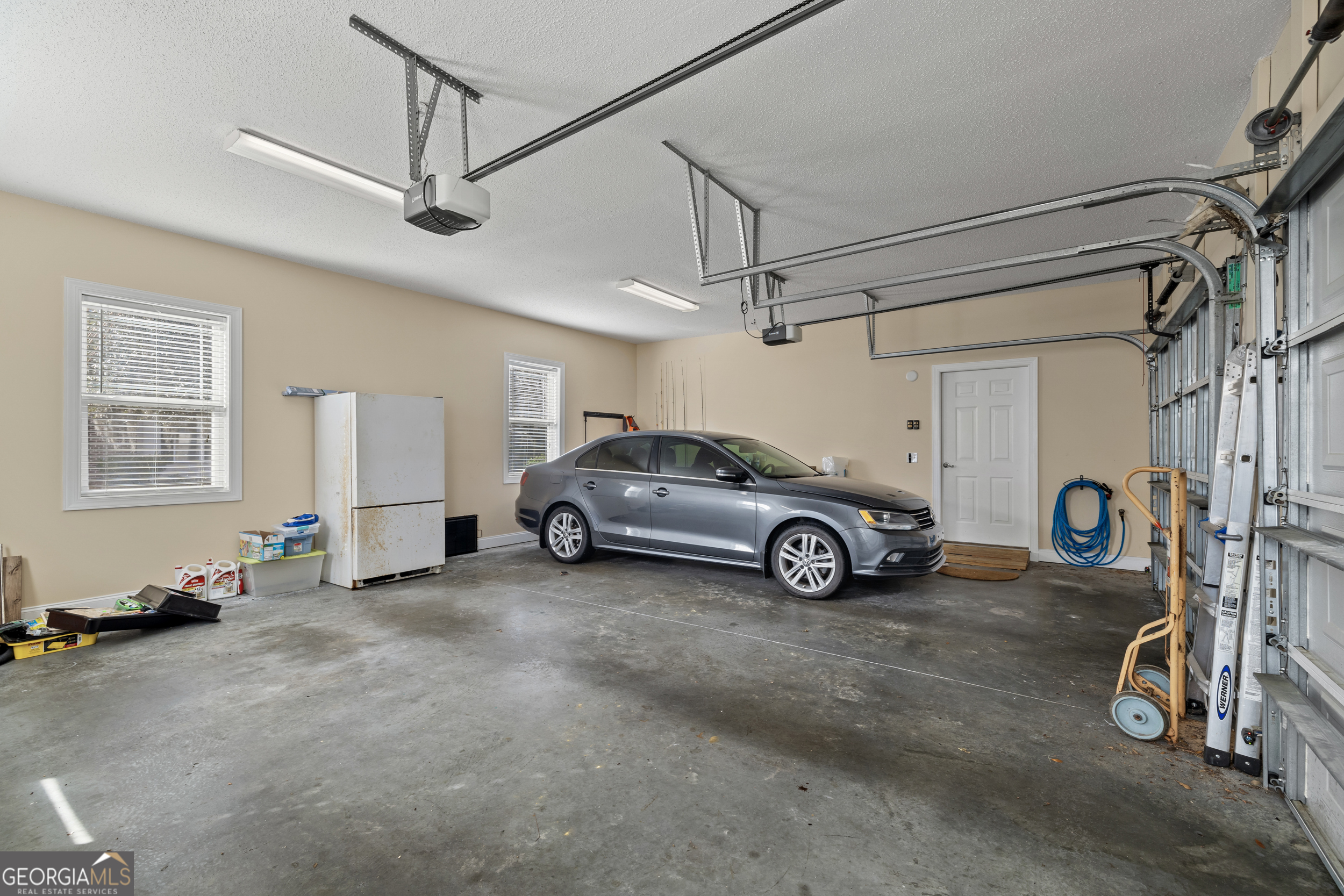 401 River Oaks Drive # 401