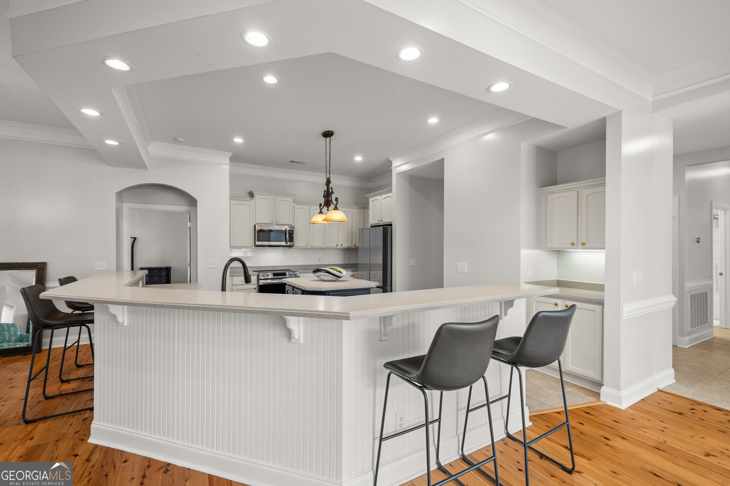 401 River Oaks Drive # 401