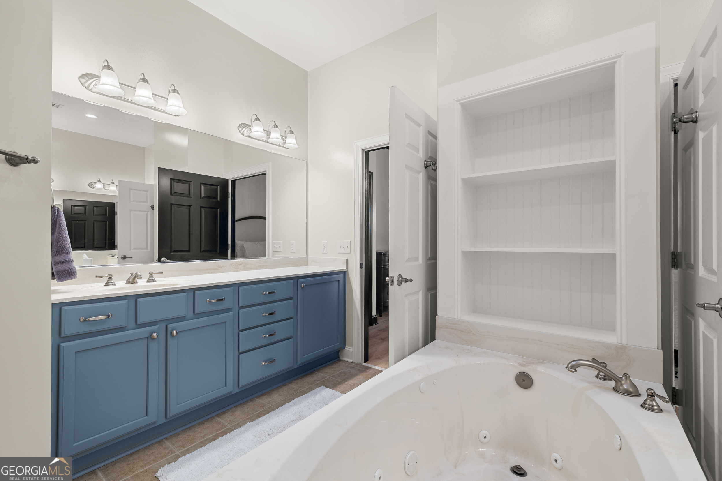 401 River Oaks Drive # 401