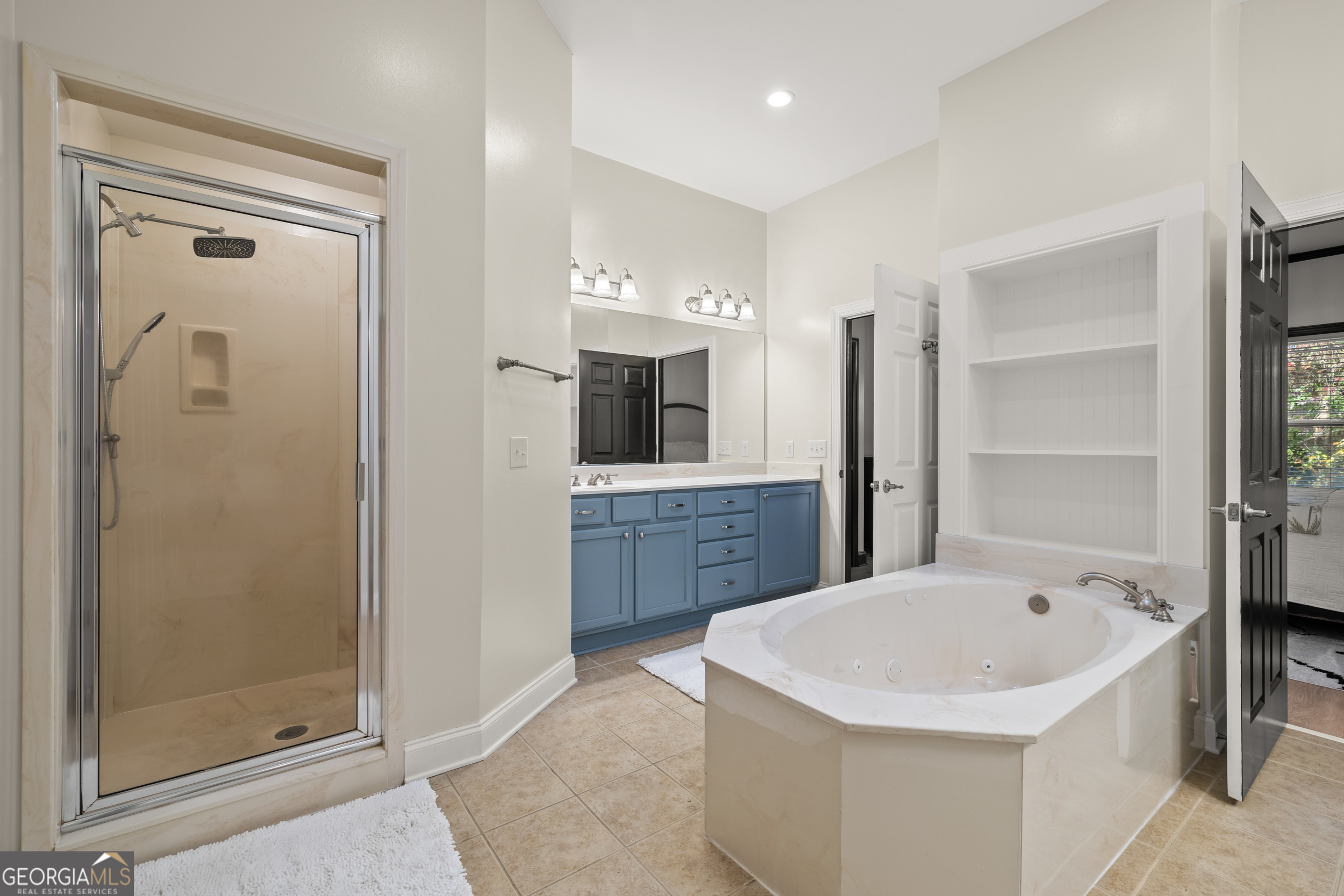 401 River Oaks Drive # 401