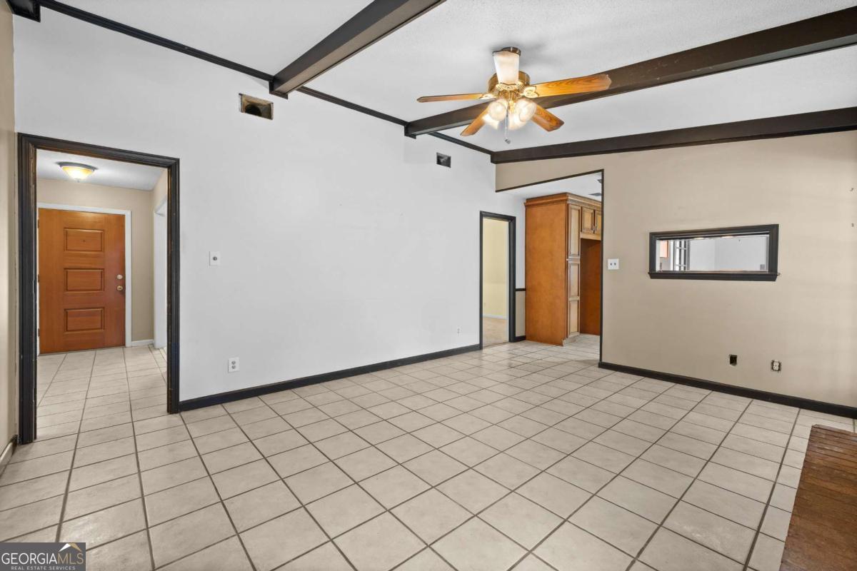 701 Leaning Oaks Drive