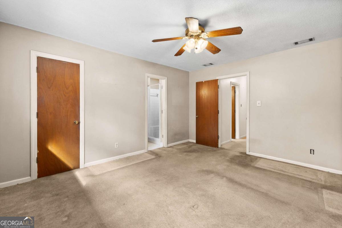 701 Leaning Oaks Drive