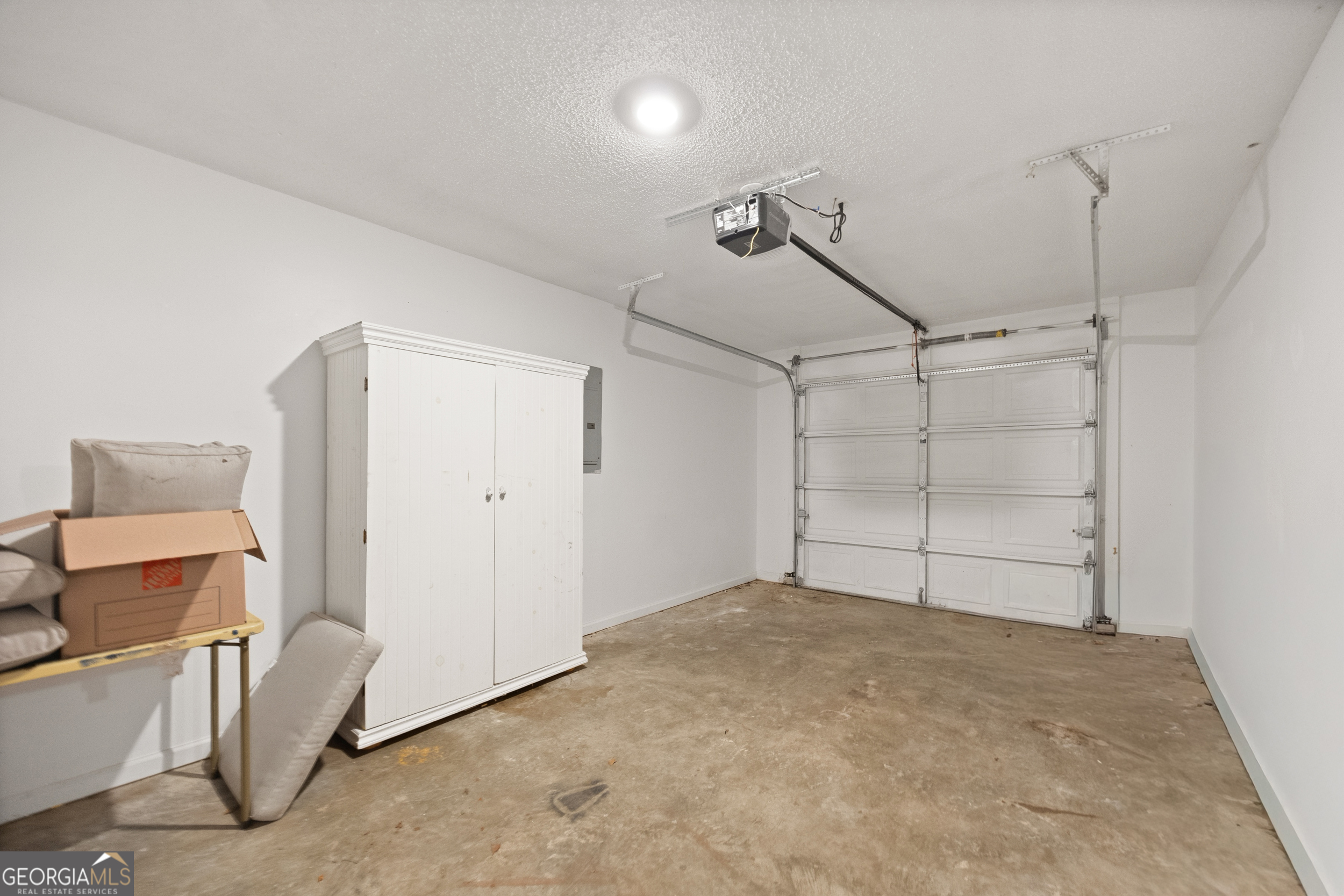 913 Churchfield Drive