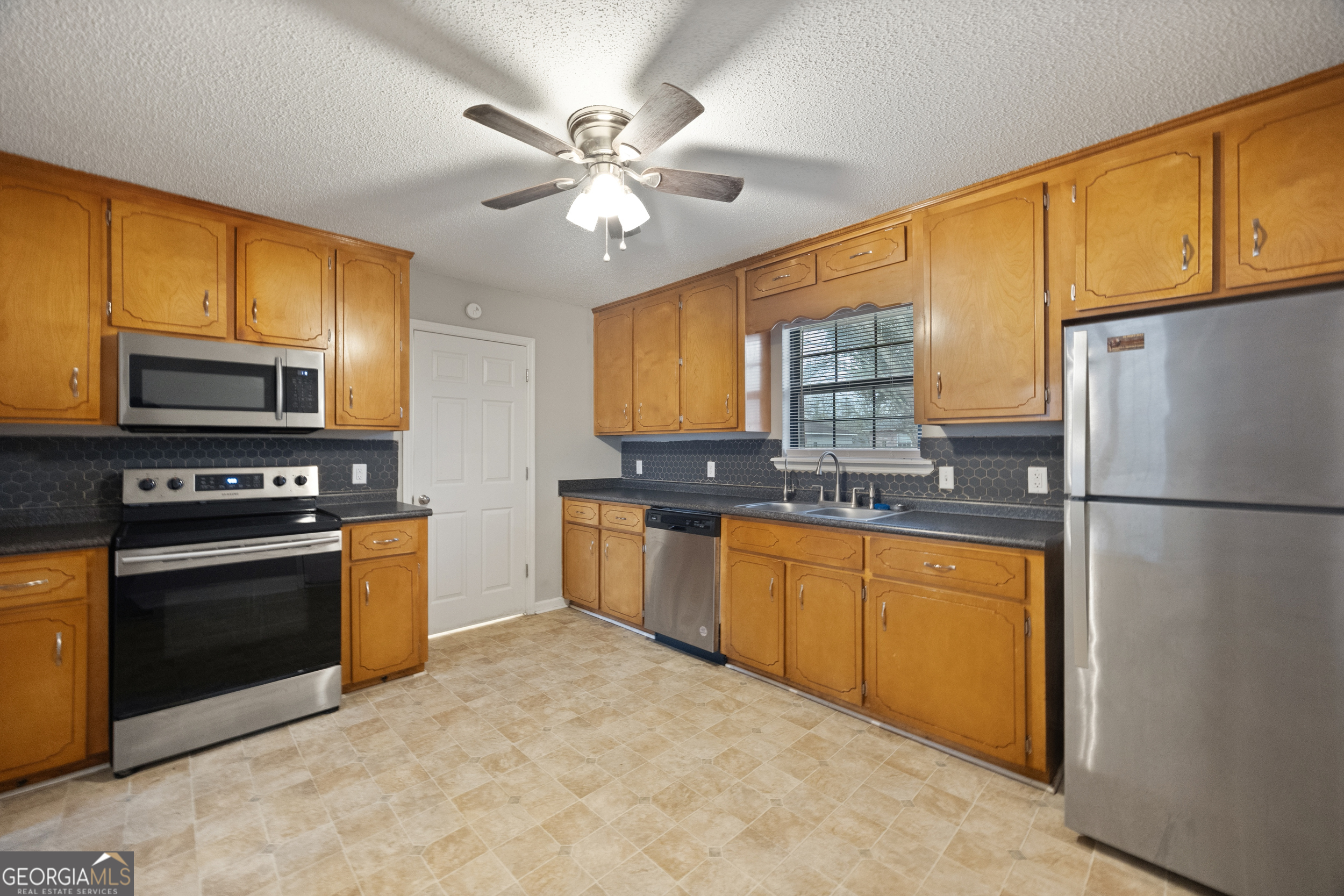 913 Churchfield Drive